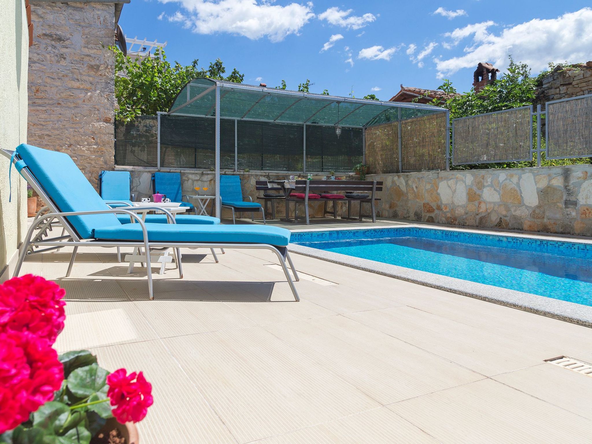 Villa Karina-Image-tags.info