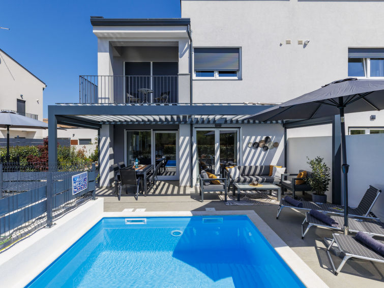 Vakantiehuis met privé zwembad in Porec/Nova Vas (Kroatië) voor 6 personen