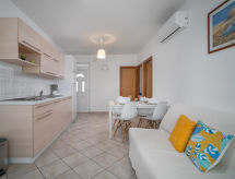Knusse vakantiewoning met zwembad nabij Poreč - thumbnail 4