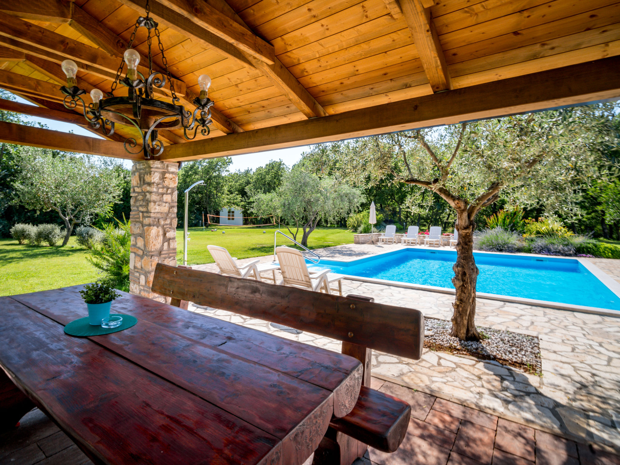 Knus appartement Fiore nabij Poreč met zwembad en tuin - foto 2