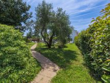 Villa Moj Mir: Ruim vakantiehuis voor 10 personen met privézwembad bij Poreč - thumbnail 5