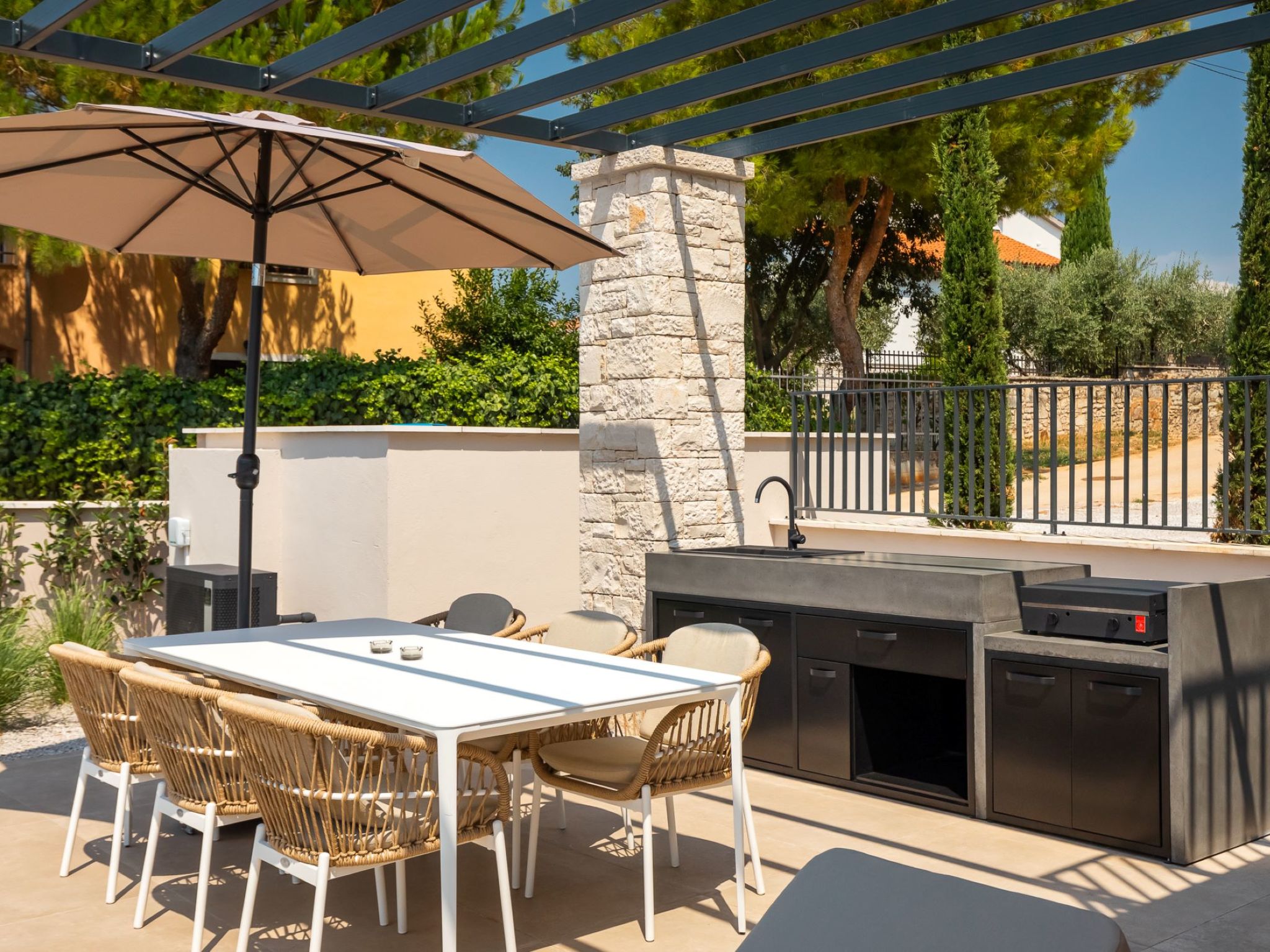 Tia 1 — Terrace (4 of 46)