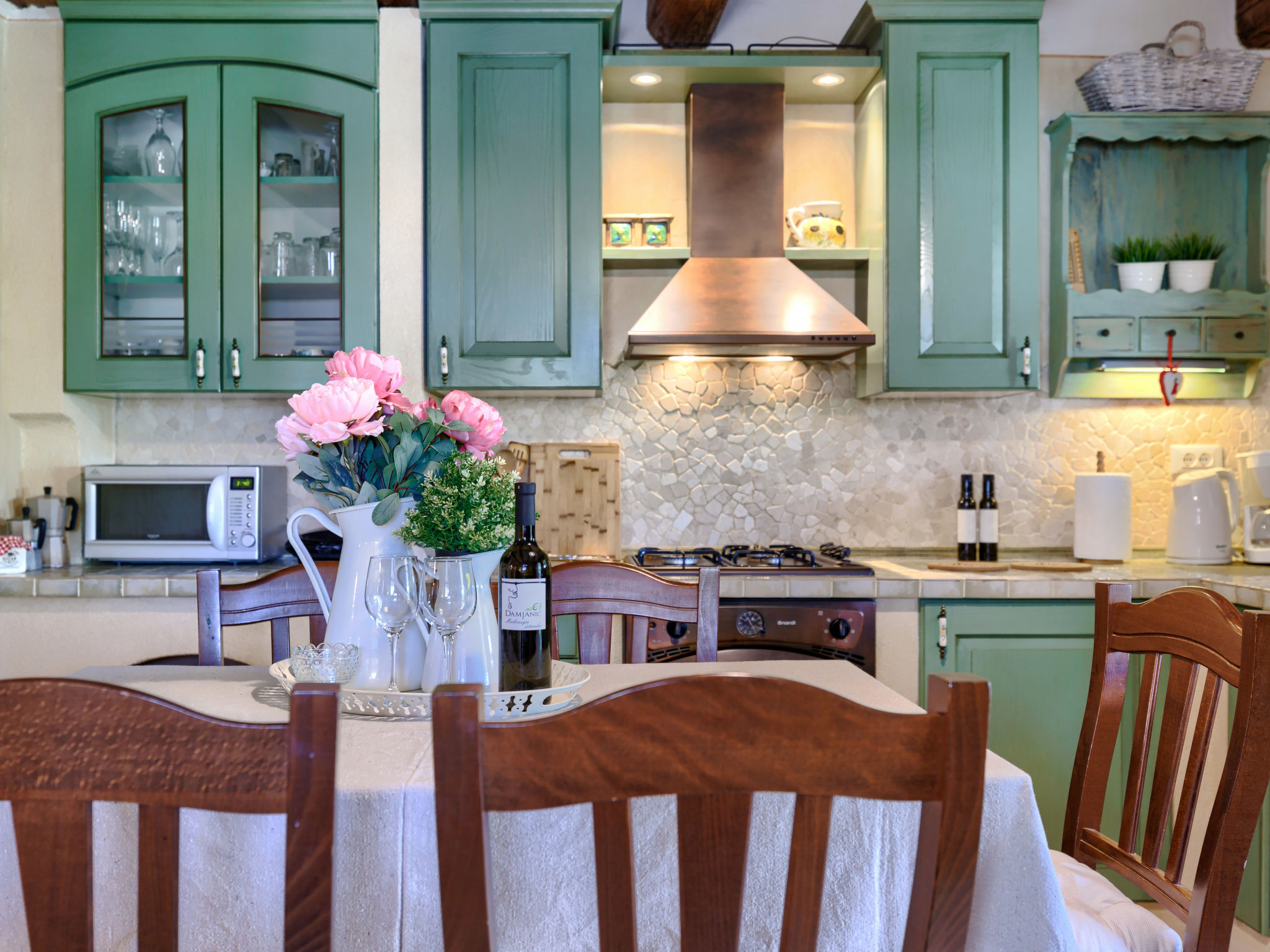 Kitchen / Dining Room