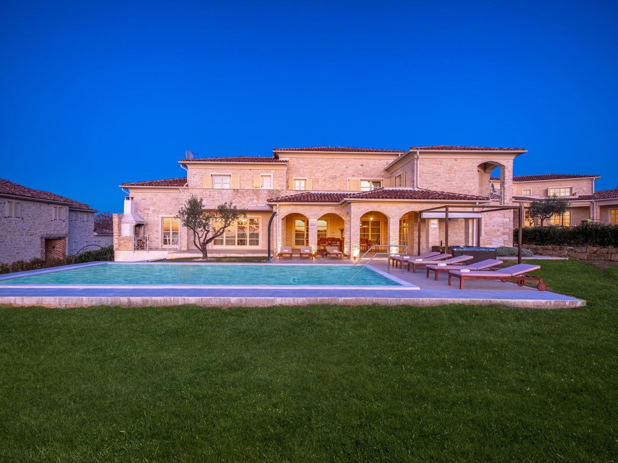 Vakantiehuis met privé zwembad in Vizinada (Kroatië) voor 10 personen