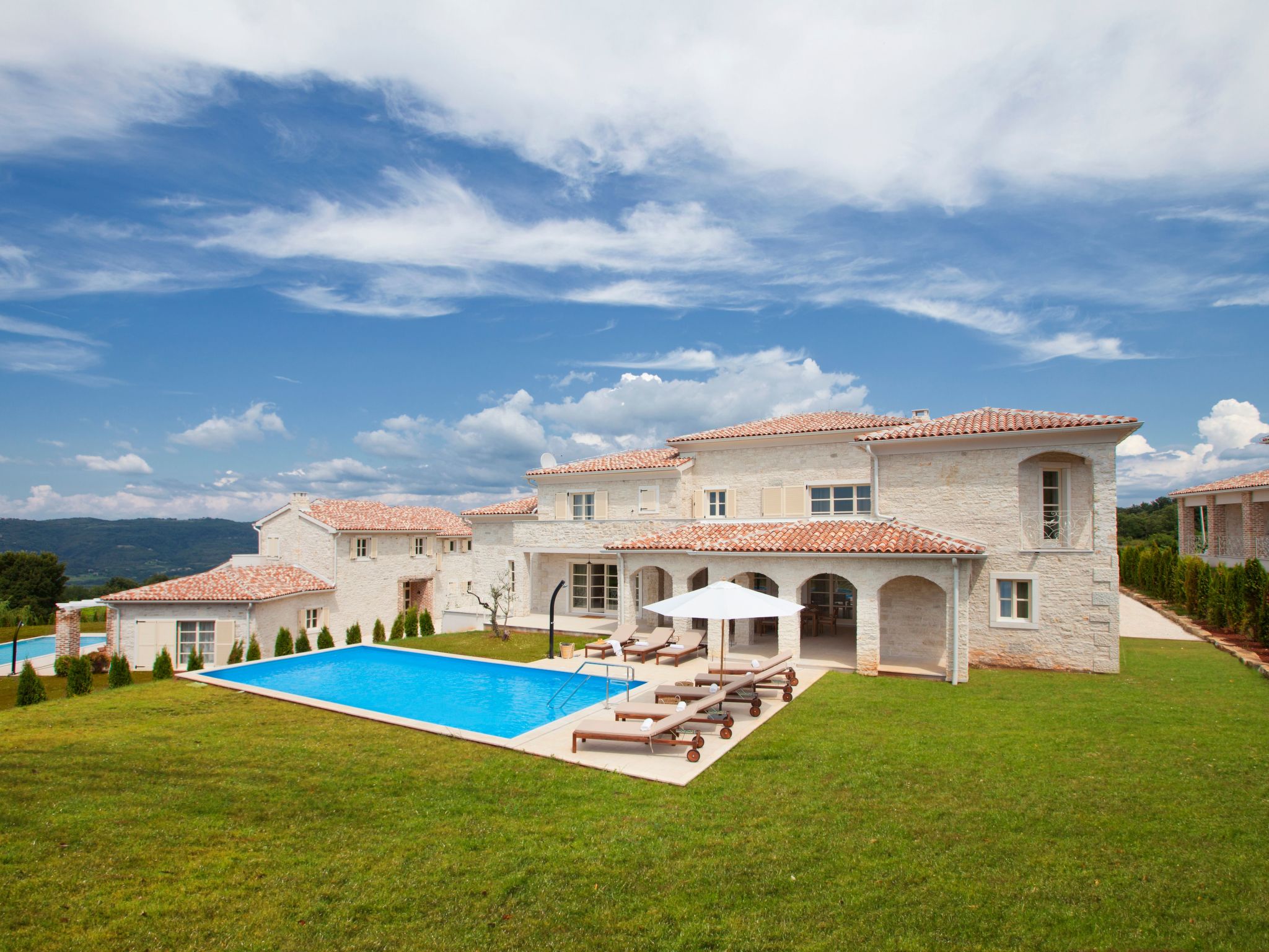 Mit Privatpool für 10 Personen ca. 400 m&sup2; in Bajkini, Istrien (Binnenland-Image-tags.info