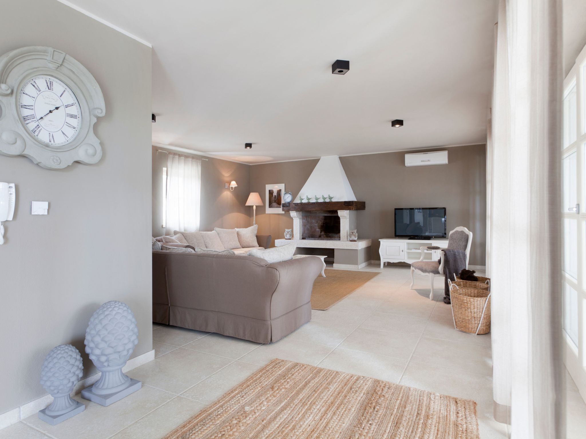 Mit Privatpool für 10 Personen ca. 400 m&sup2; in Bajkini, Istrien (Binnenland-Image-tags.info