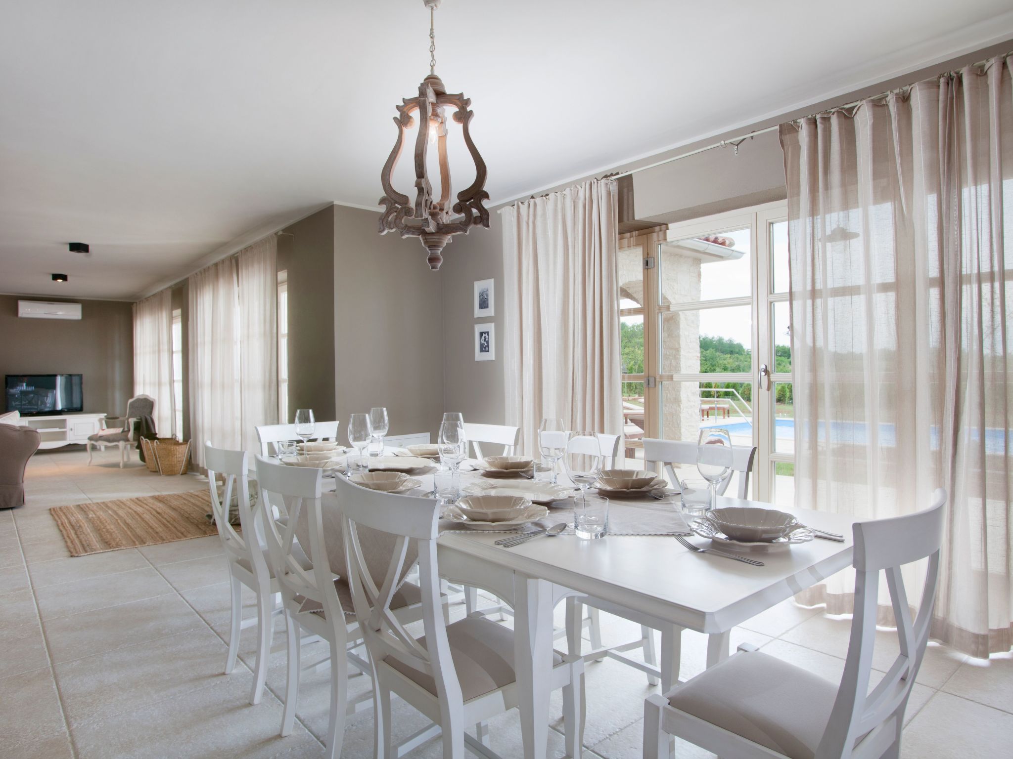 Mit Privatpool für 10 Personen ca. 400 m&sup2; in Bajkini, Istrien (Binnenland-Image-tags.info