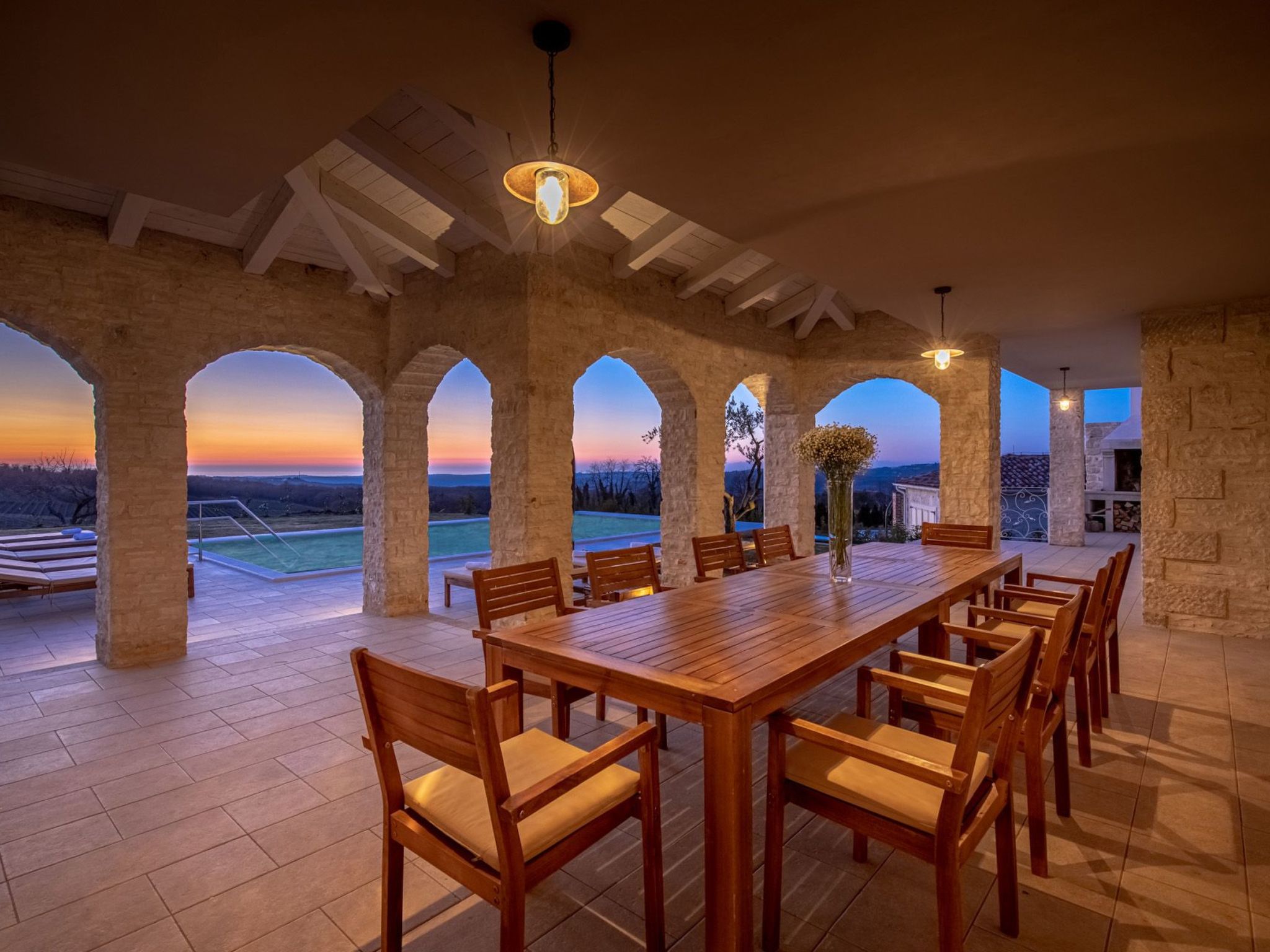 Mit Privatpool für 10 Personen ca. 400 m&sup2; in Bajkini, Istrien (Binnenland-Image-tags.info