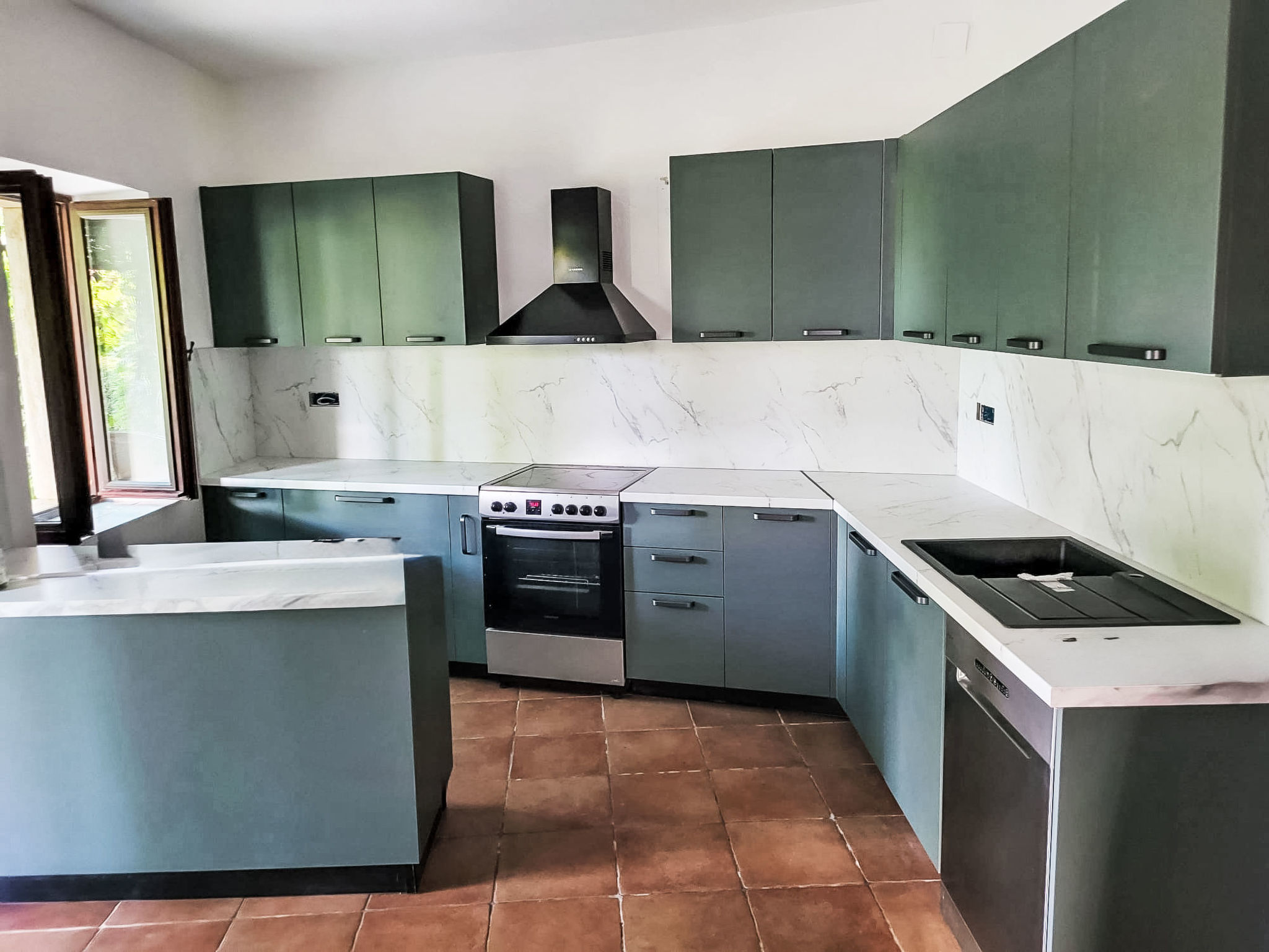 Wunderschön eingerichtete Villa mit Pool und Garten - Binnen