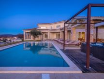 Villa Star: Luxe & Wellness in Vižinada met Privézwembad en Whirlpool - thumbnail 2