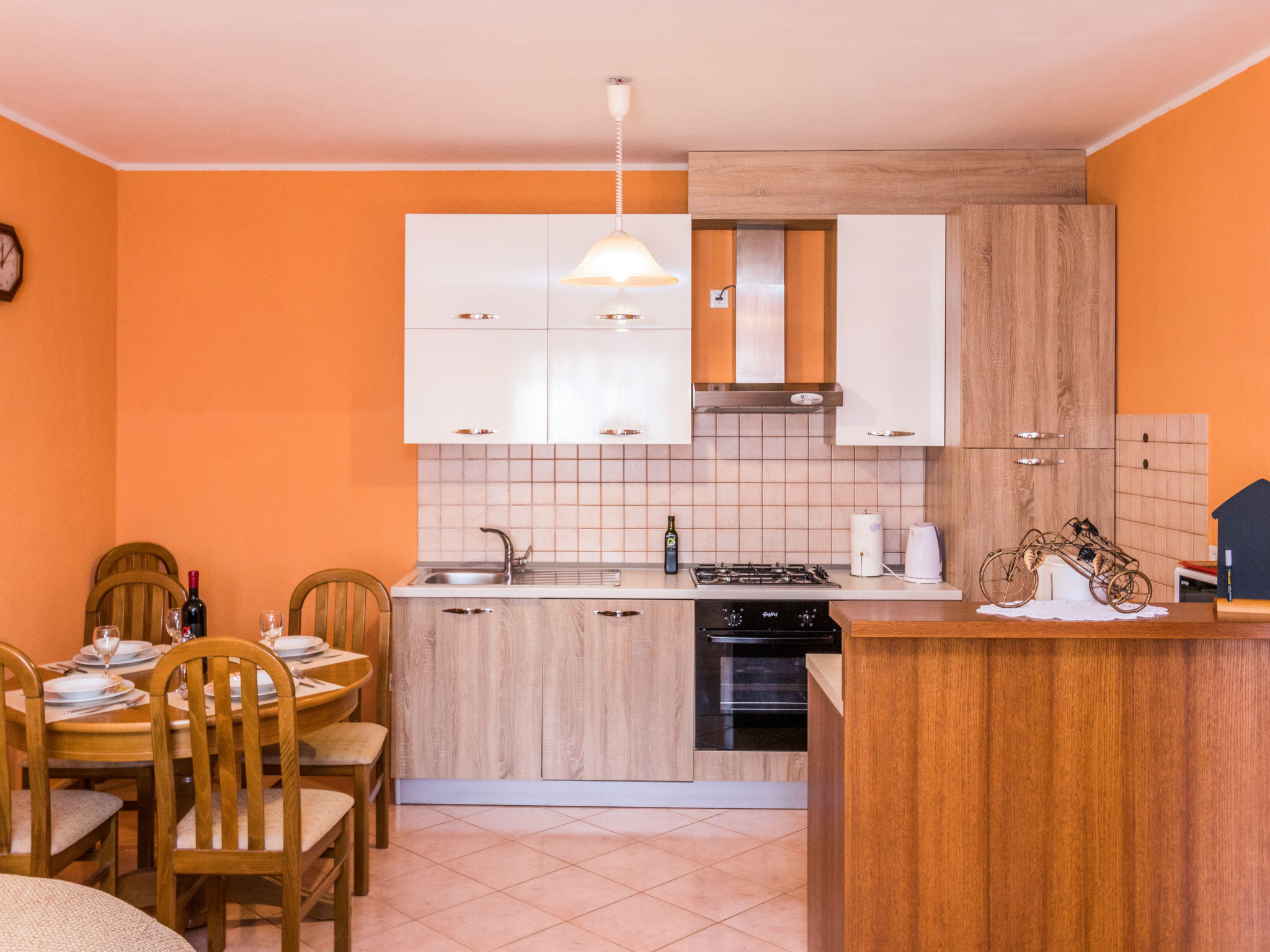 Kitchen / Dining Room