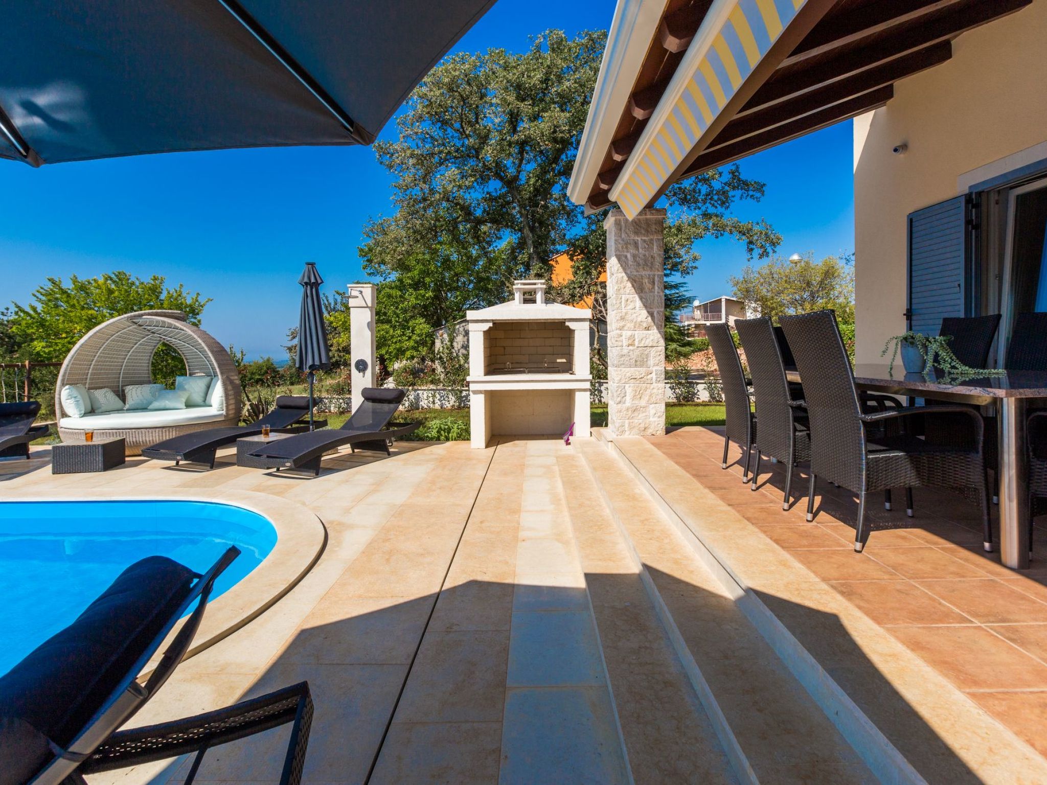 Tolles Ferienhaus in Deklići mit Privatem Pool-Dedans