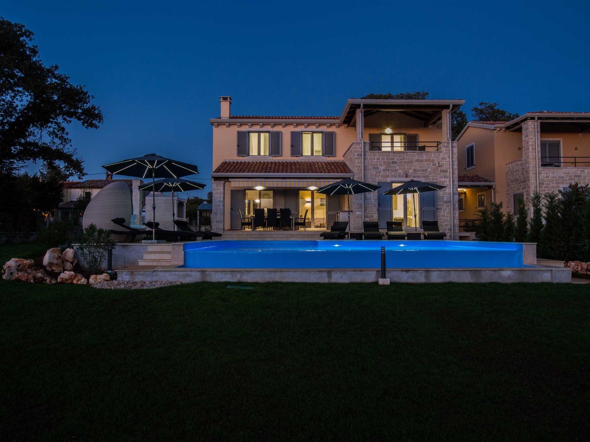 Tolles Ferienhaus in Deklići mit Privatem Pool-Dedans