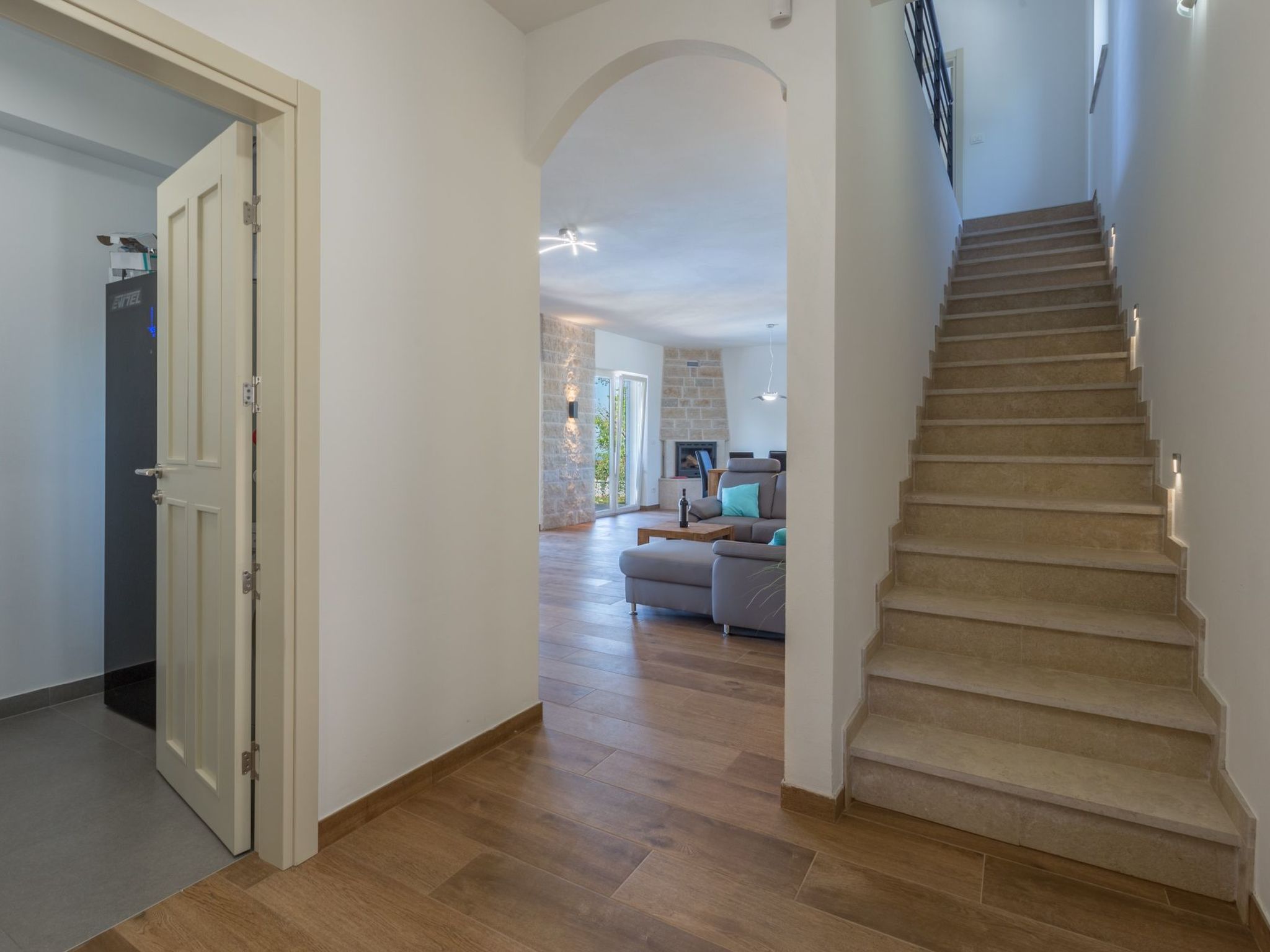 Tolles Ferienhaus in Deklići mit Privatem Pool-Dedans