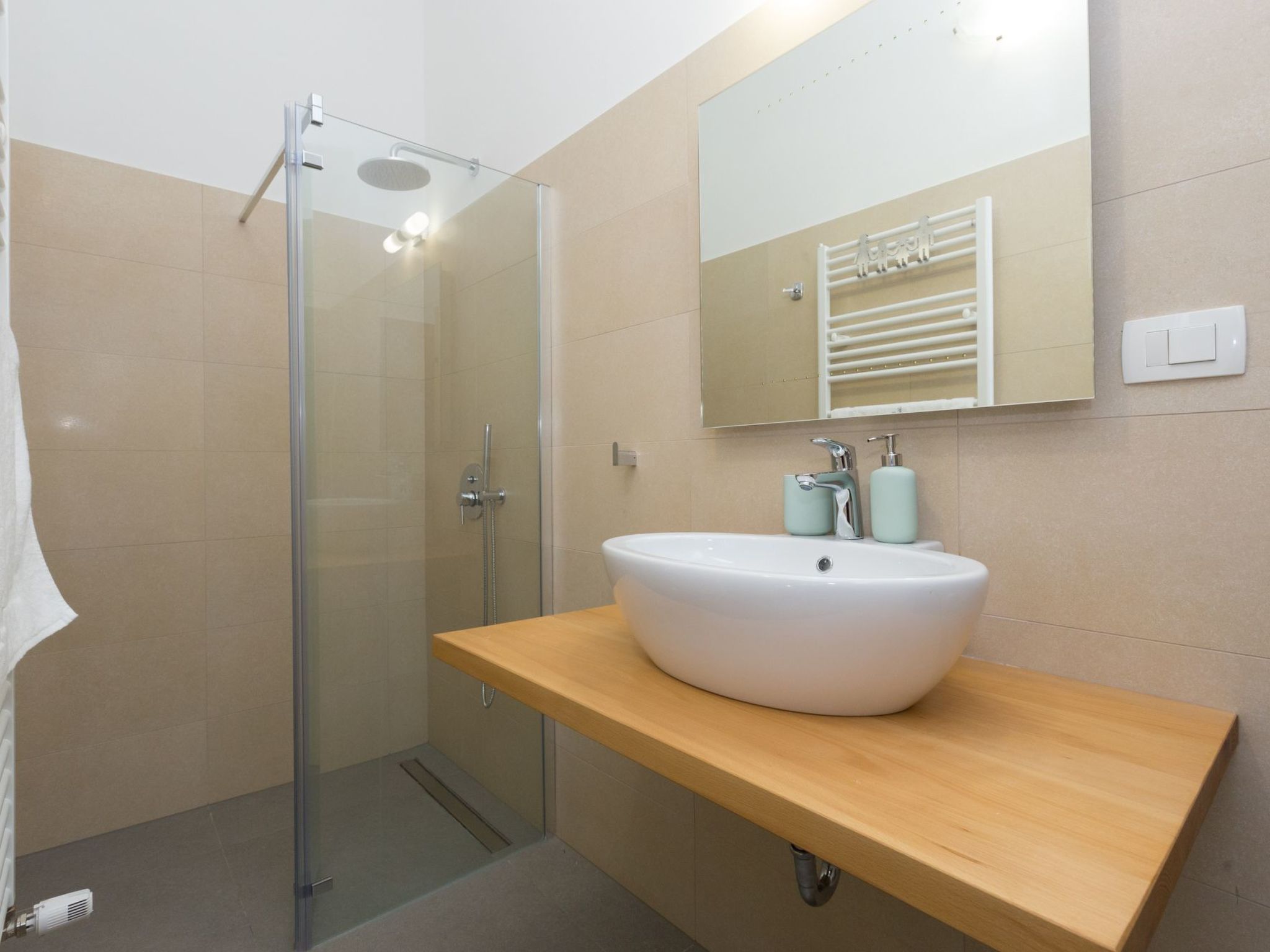 Tolles Ferienhaus in Deklići mit Privatem Pool-Dedans