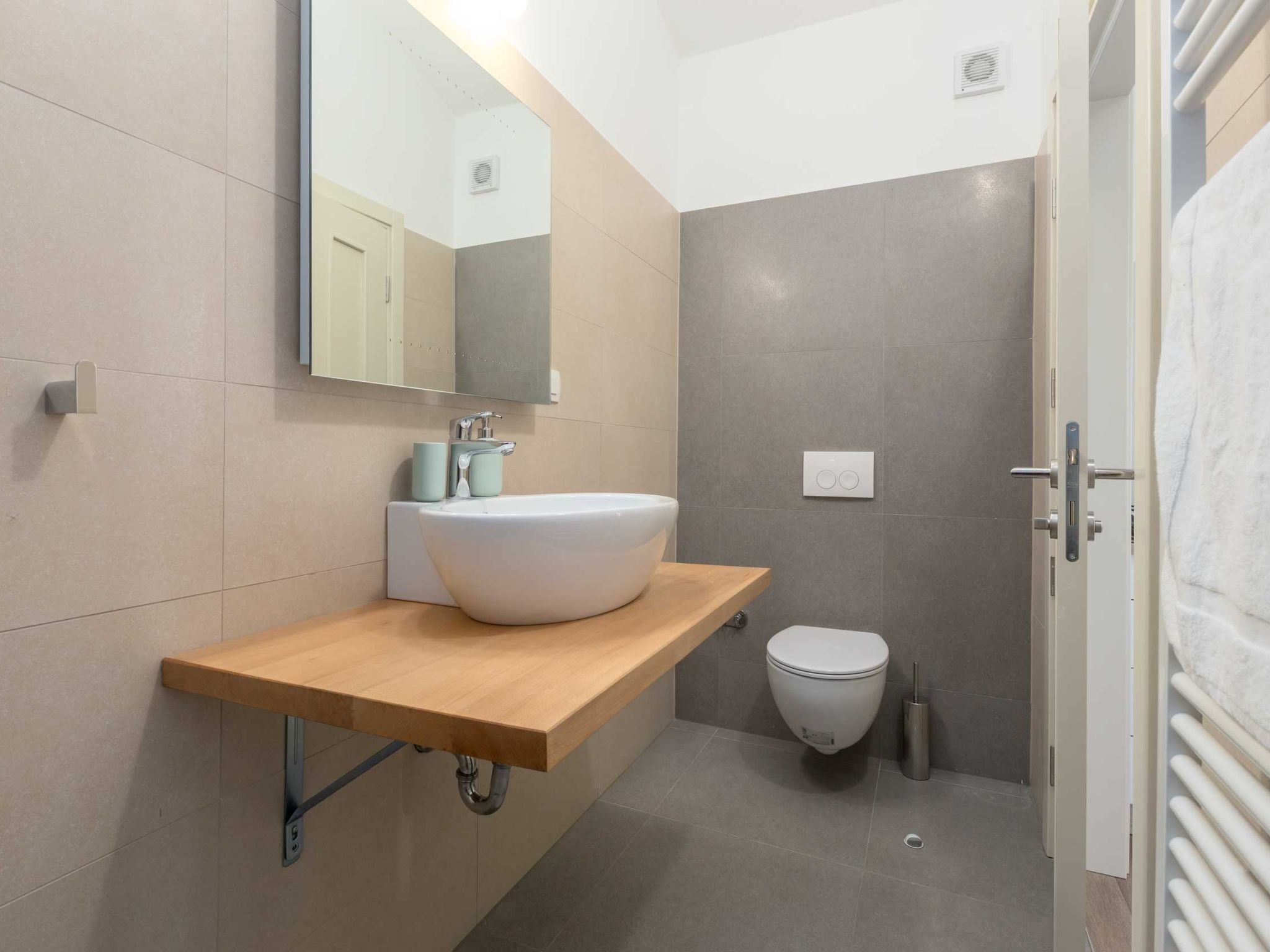 Tolles Ferienhaus in Deklići mit Privatem Pool-Dedans