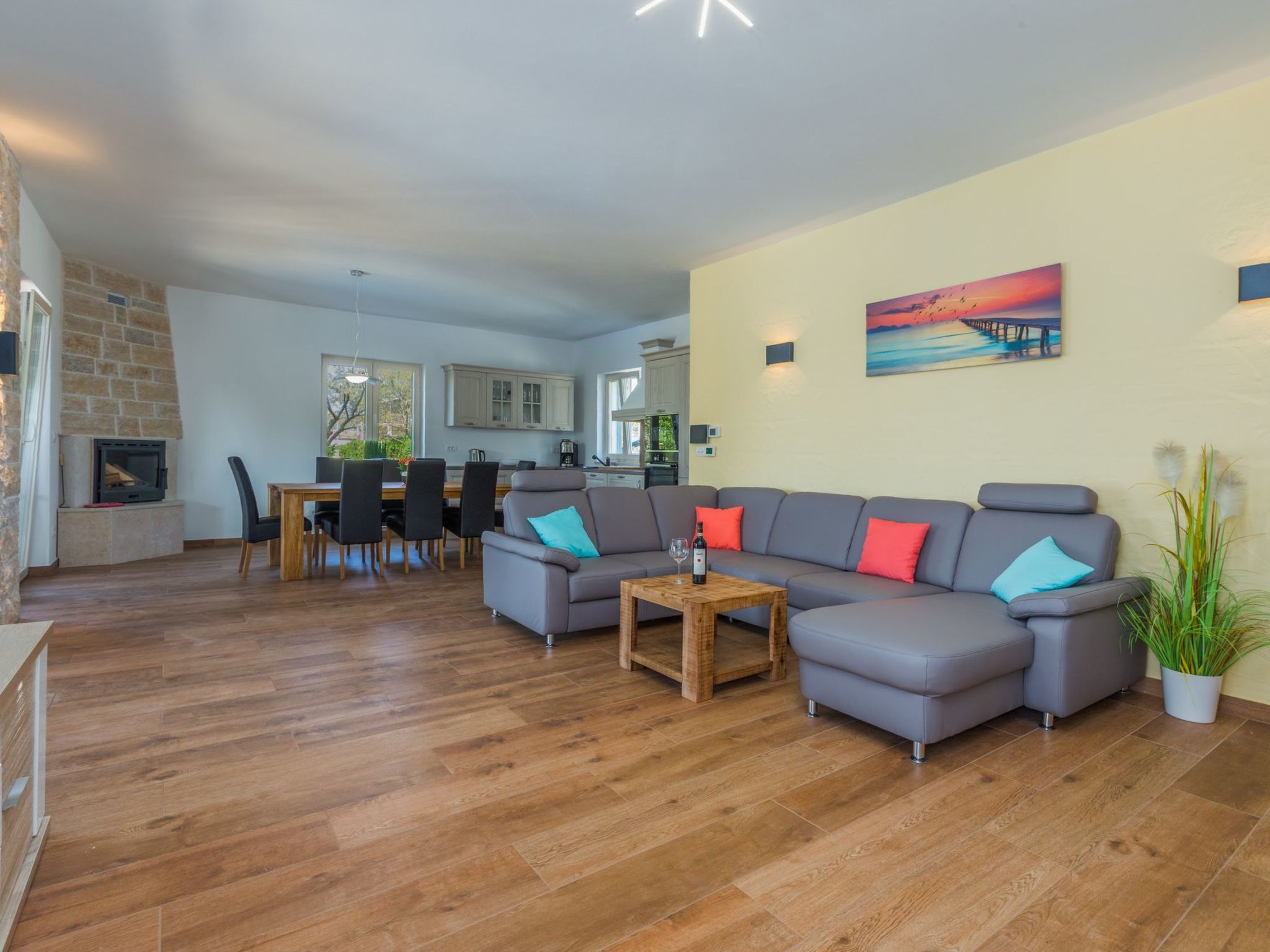 Tolles Ferienhaus in Deklići mit Privatem Pool-Dedans