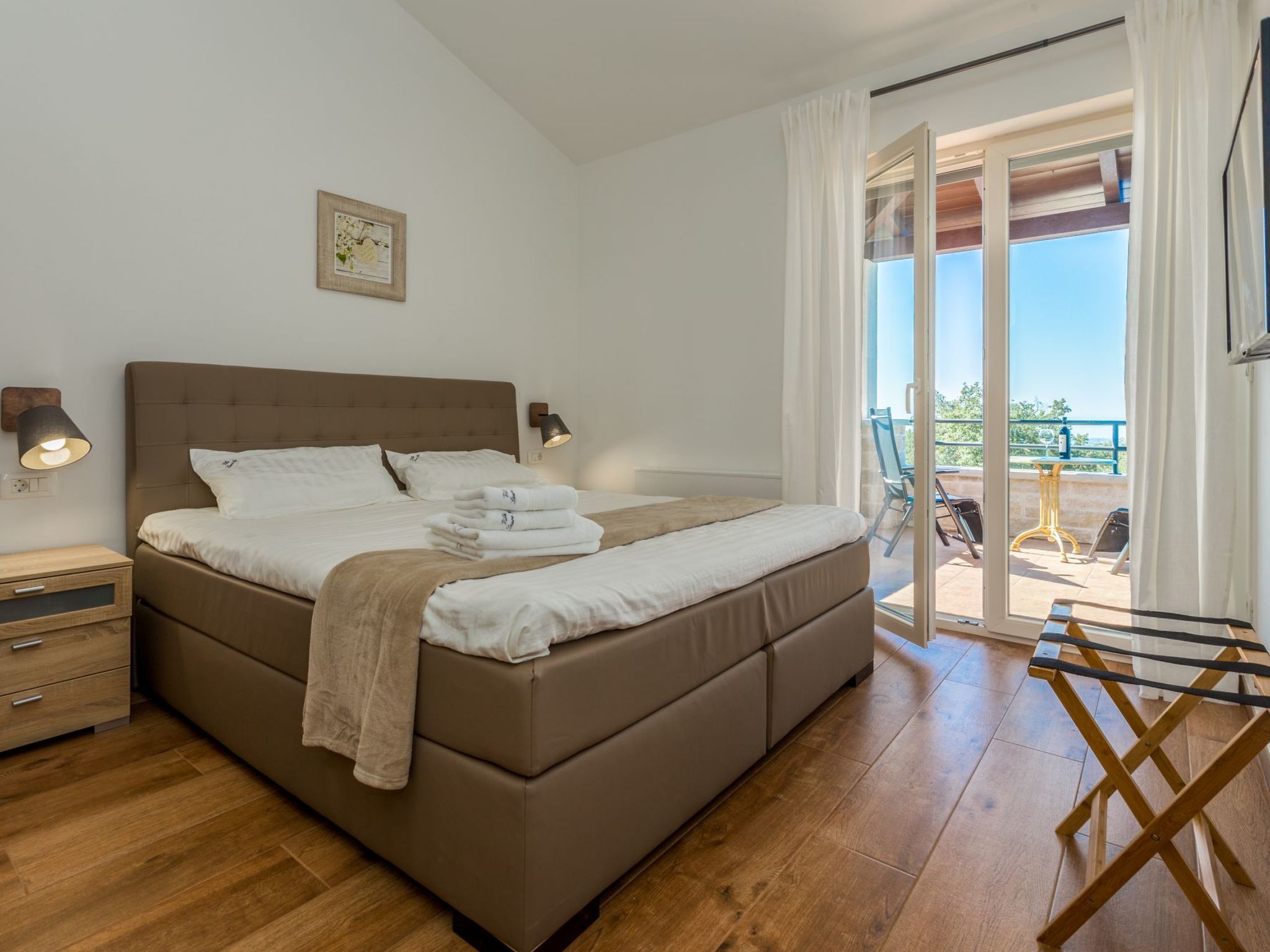 Tolles Ferienhaus in Deklići mit Privatem Pool-Dedans