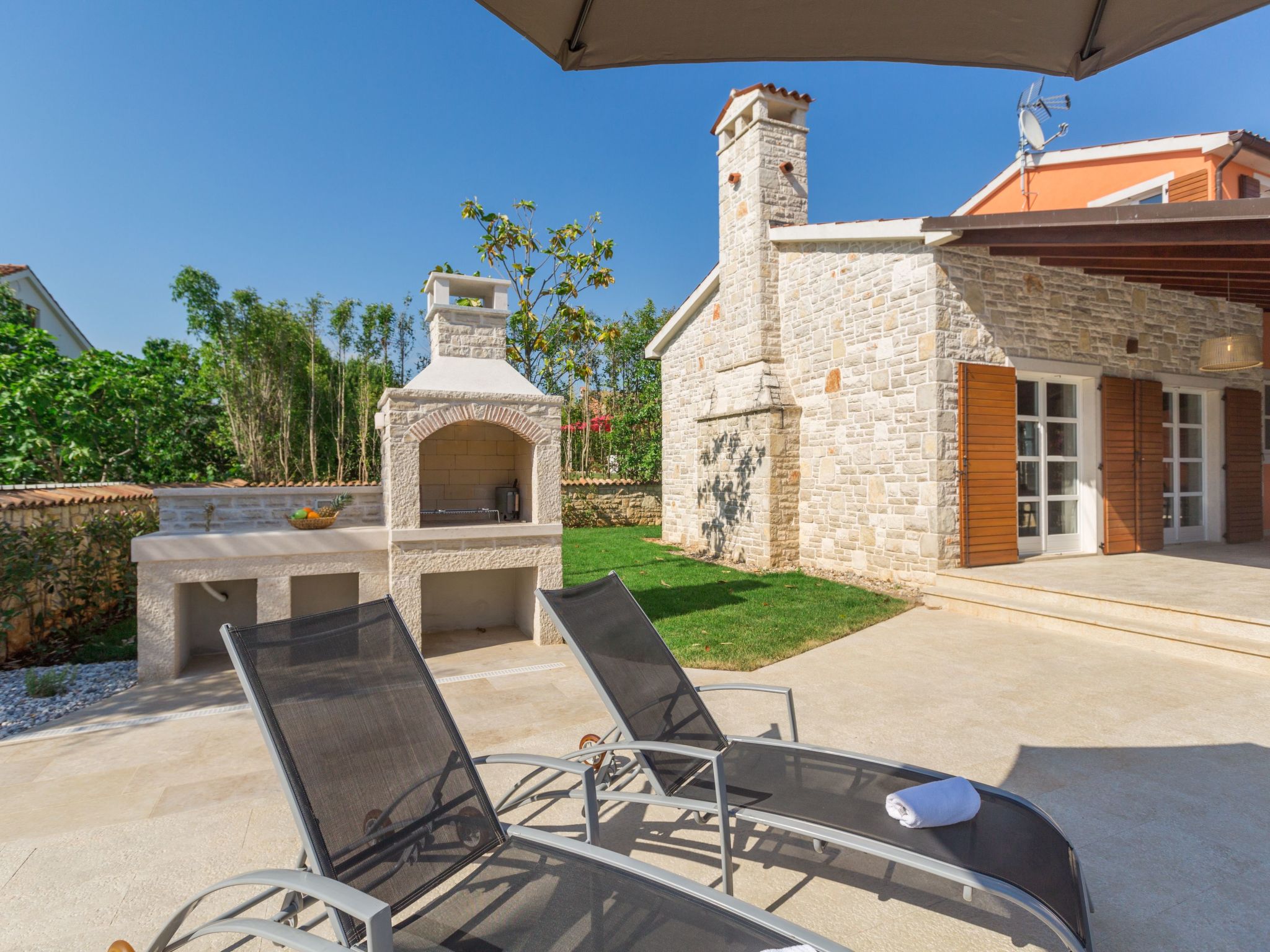 Ganz tolle Villa bis 12 Personen mit vielen Extras-Outside