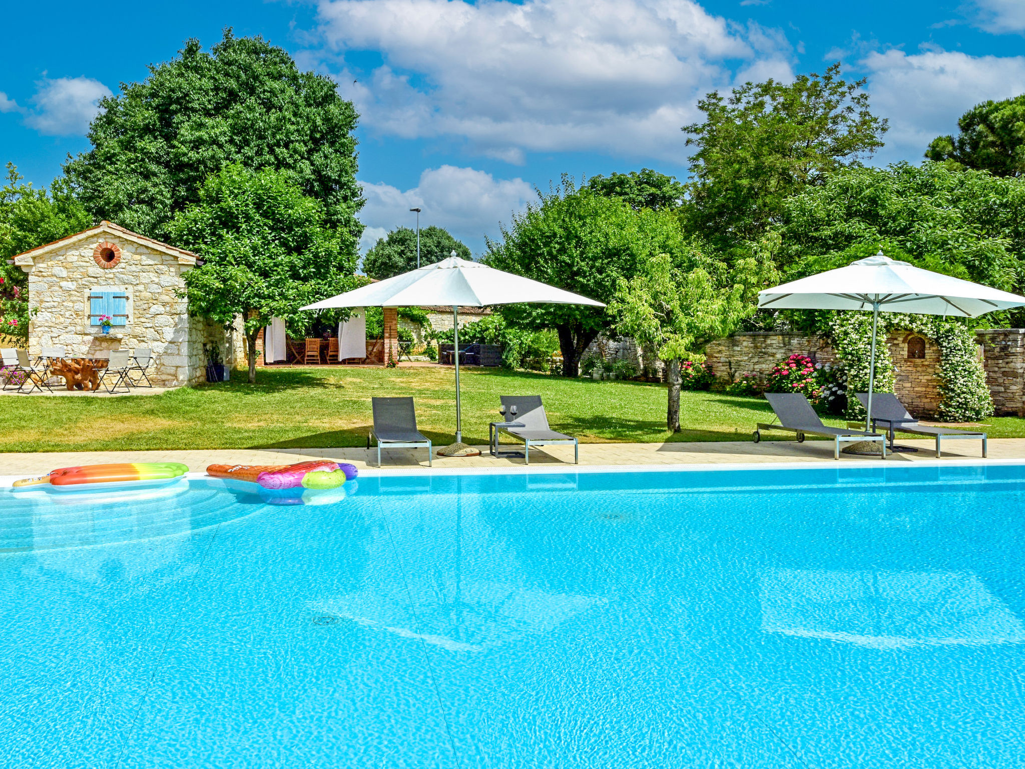 Mirta — Pool Outdoor (5 of 48)