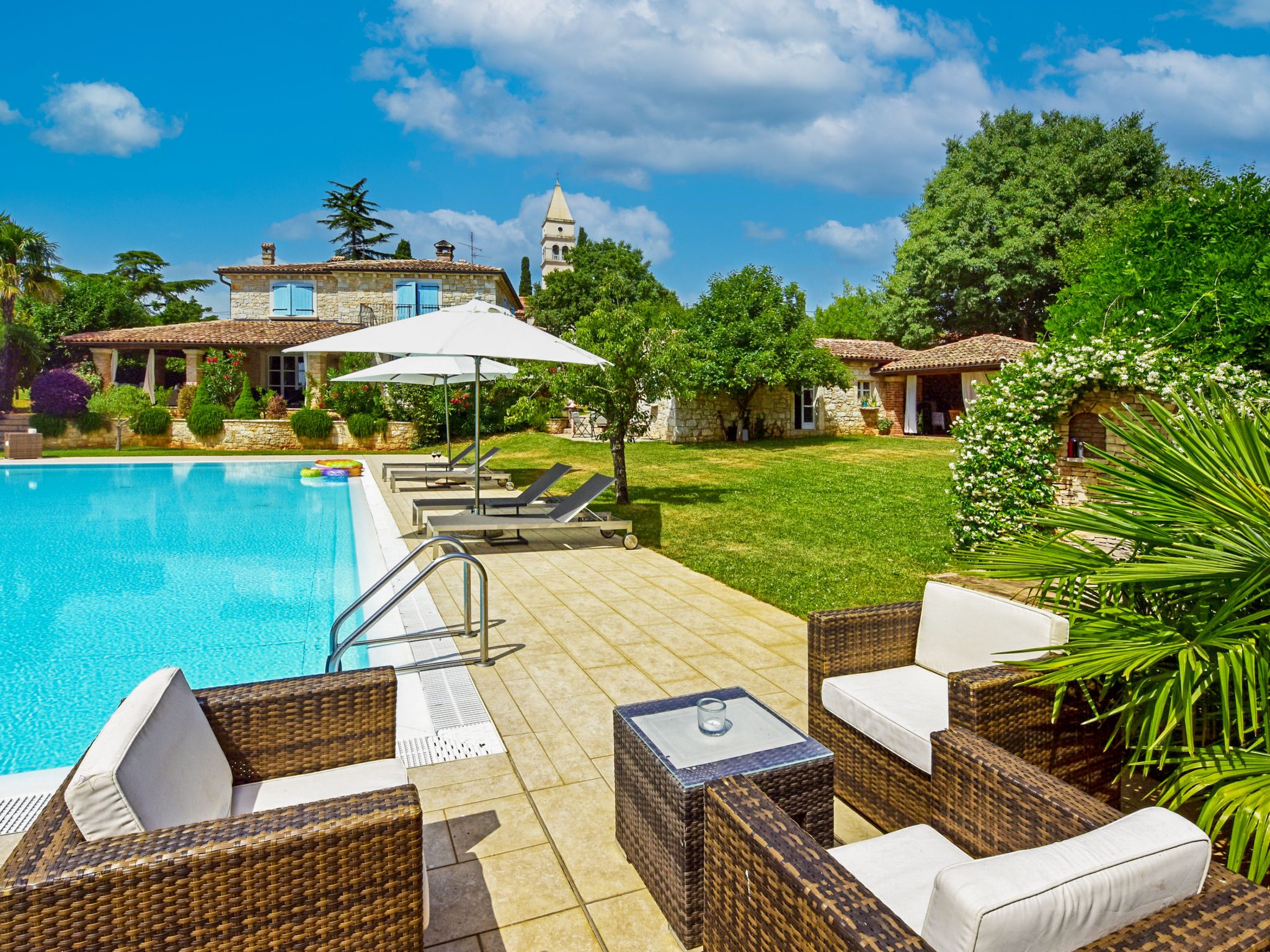 Mirta — Pool Outdoor (3 of 48)