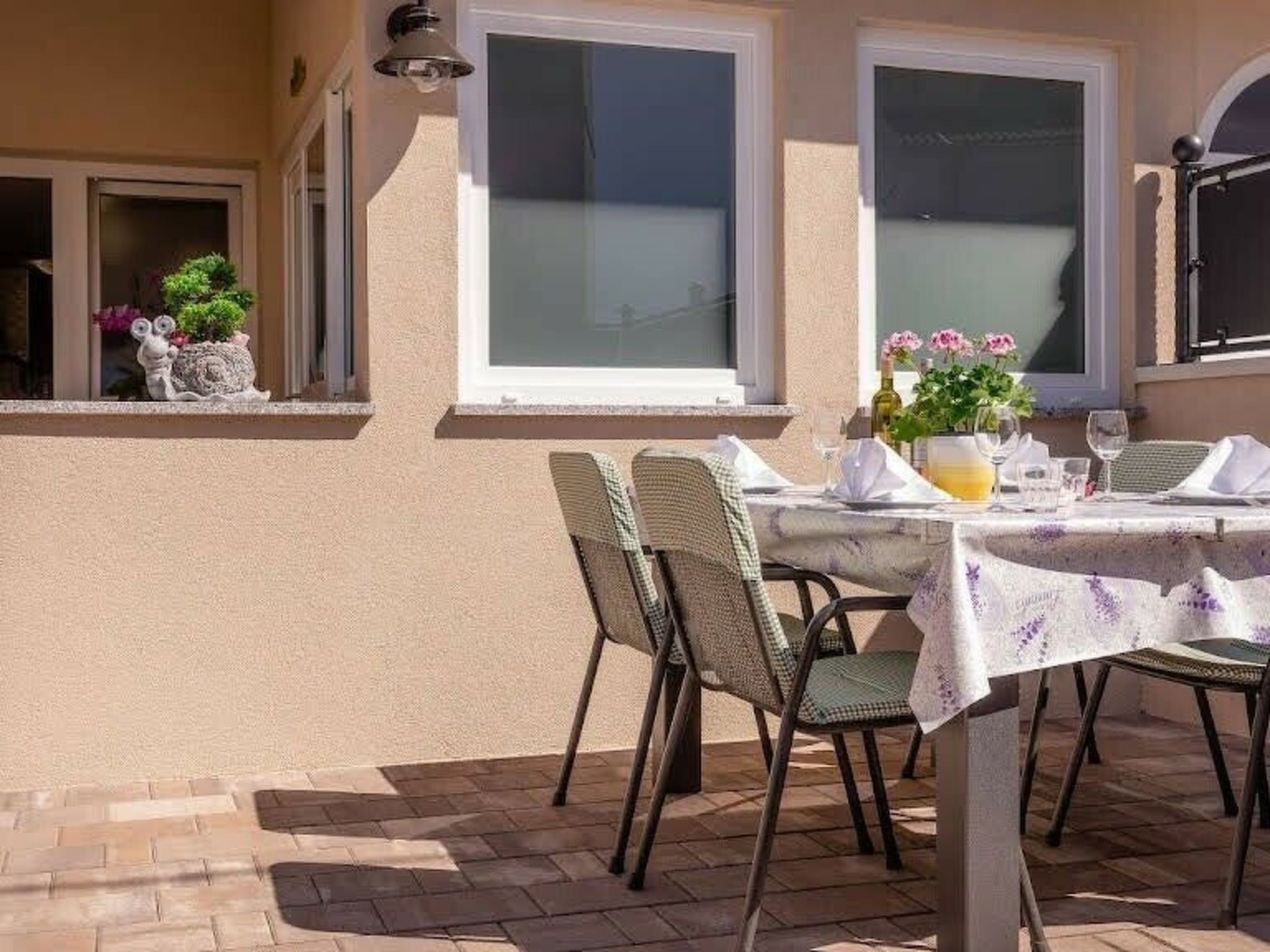 Mit Whirlpool und Sauna, in Kastelir-Drinnen