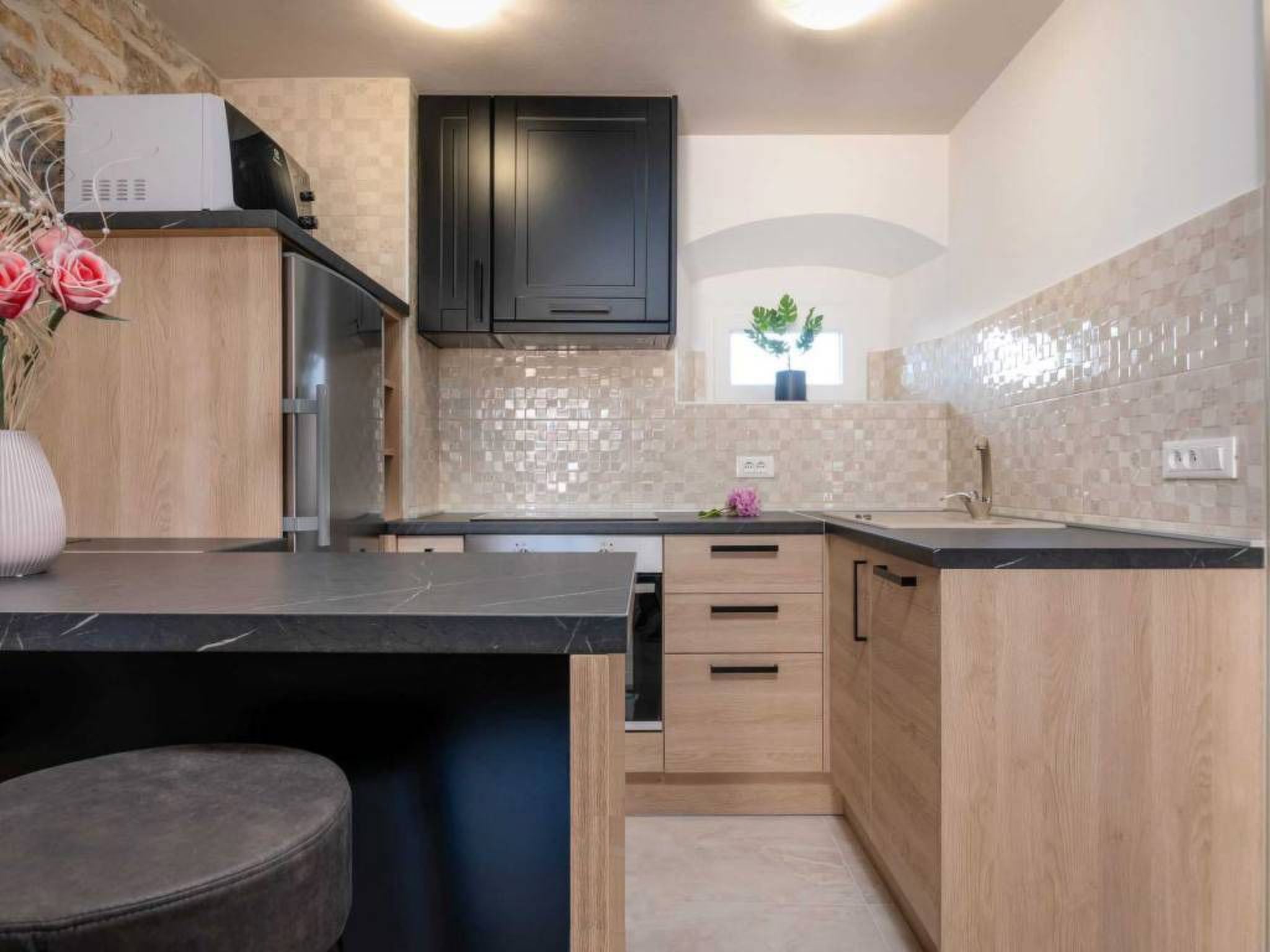 Mit Whirlpool und Sauna, in Kastelir-Drinnen