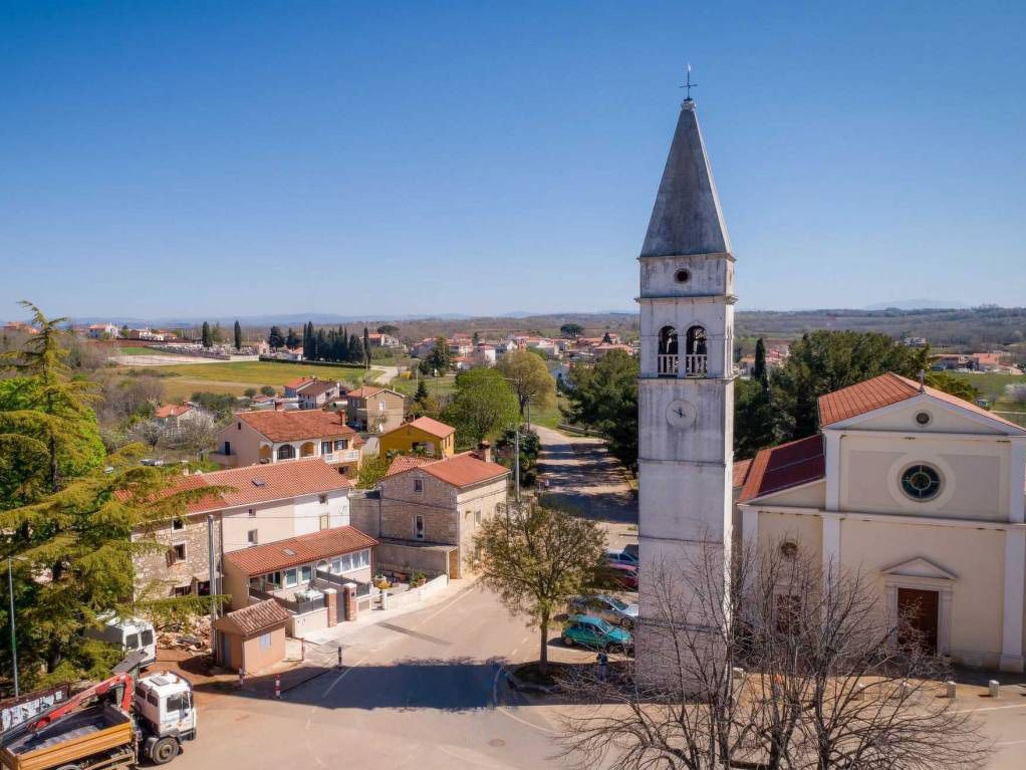 Mit Whirlpool und Sauna, in Kastelir-Drinnen