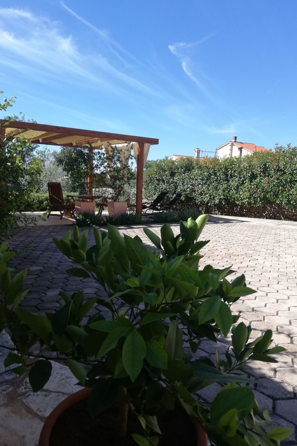 Haus Mirelia für zwei Personen mit Garten-Dedans