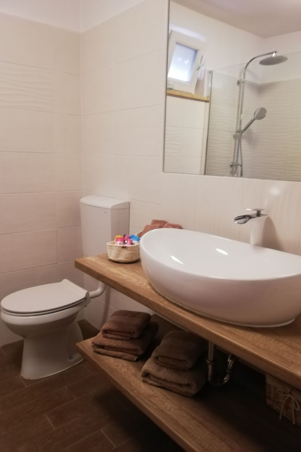 Haus Mirelia für zwei Personen mit Garten-Dedans