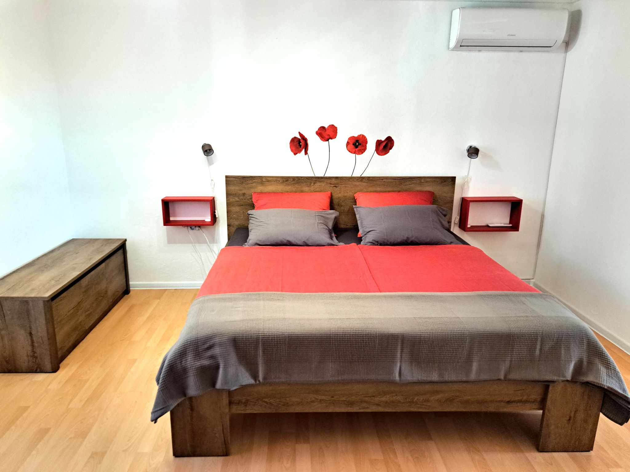 Haus Mirelia für zwei Personen mit Garten-Dedans