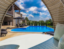 Villa Laura An: Elegant Istrisch toevluchtsoord nabij Poreč met privézwembad en zeezicht - thumbnail 2