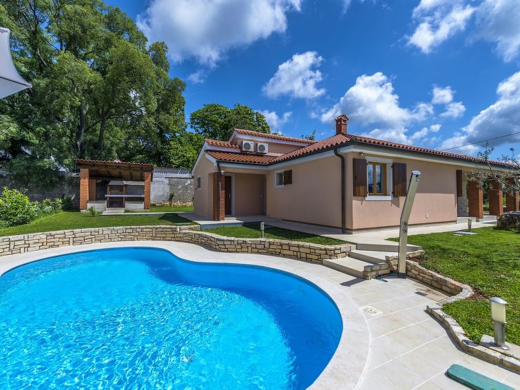 6-persoons vakantiehuis Gardenia met privézwembad in Višnjan in Poreč/Višnjan