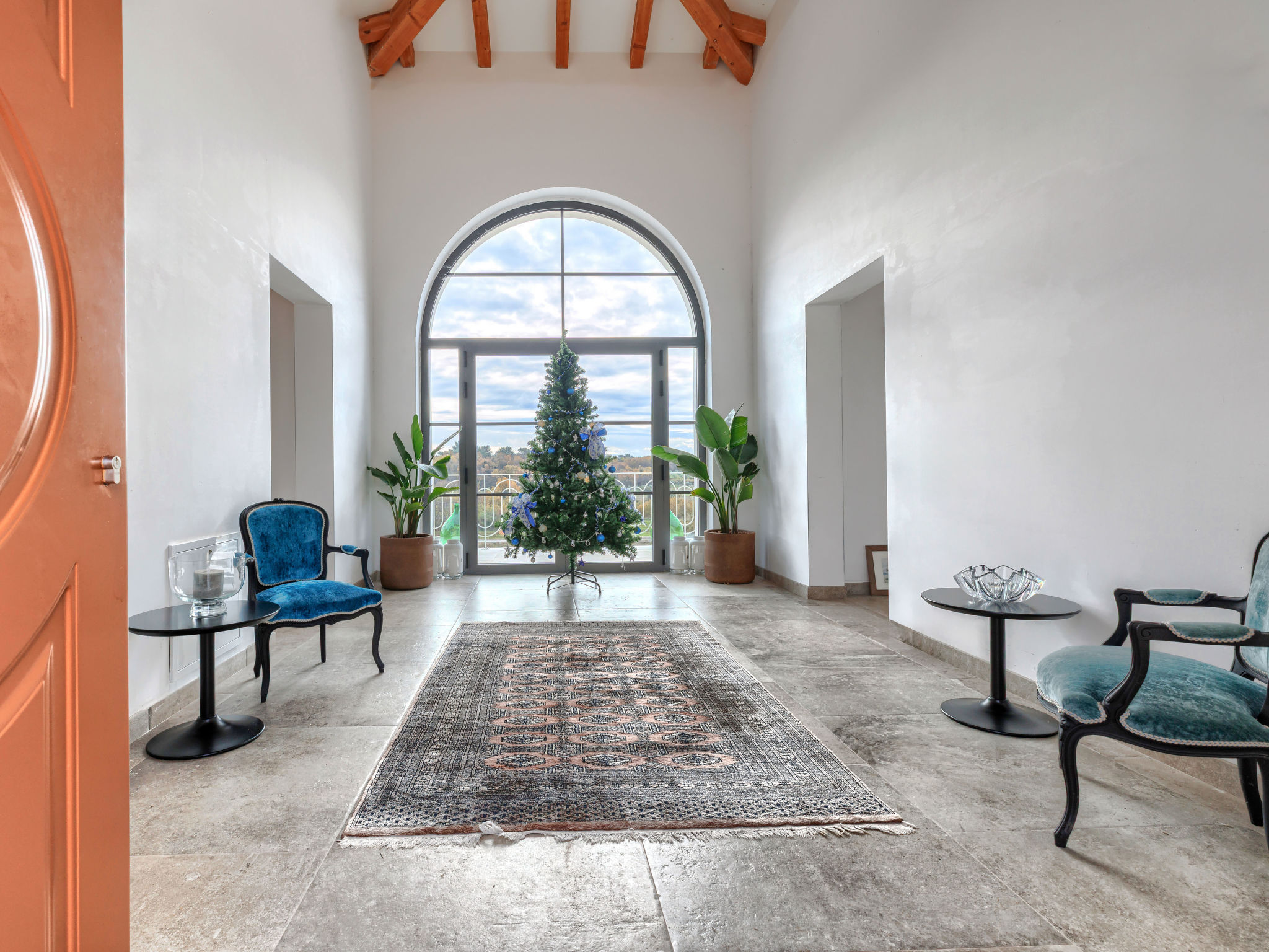 Maison Paradis-Outside