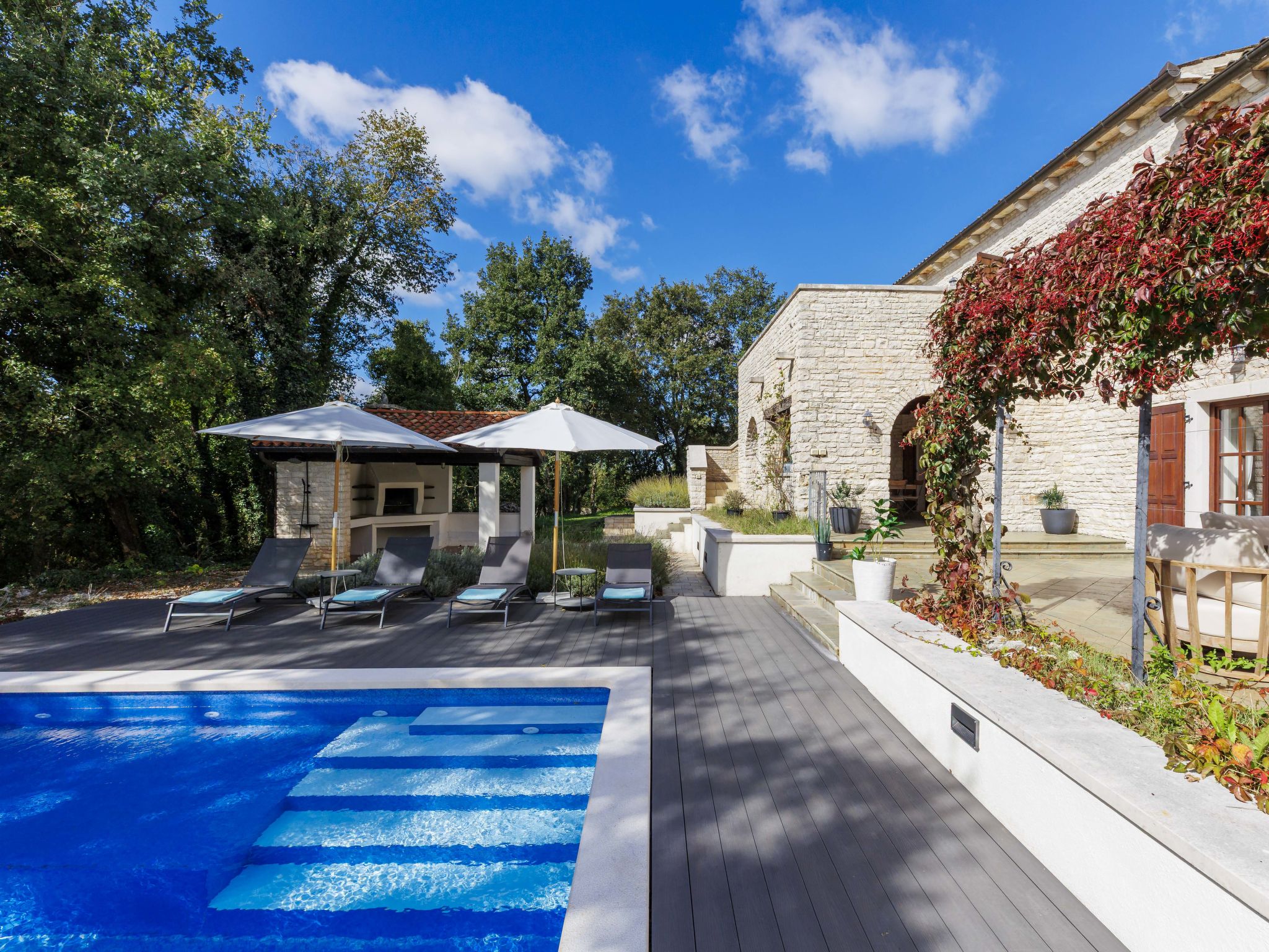 Villa Nadua-Draußen