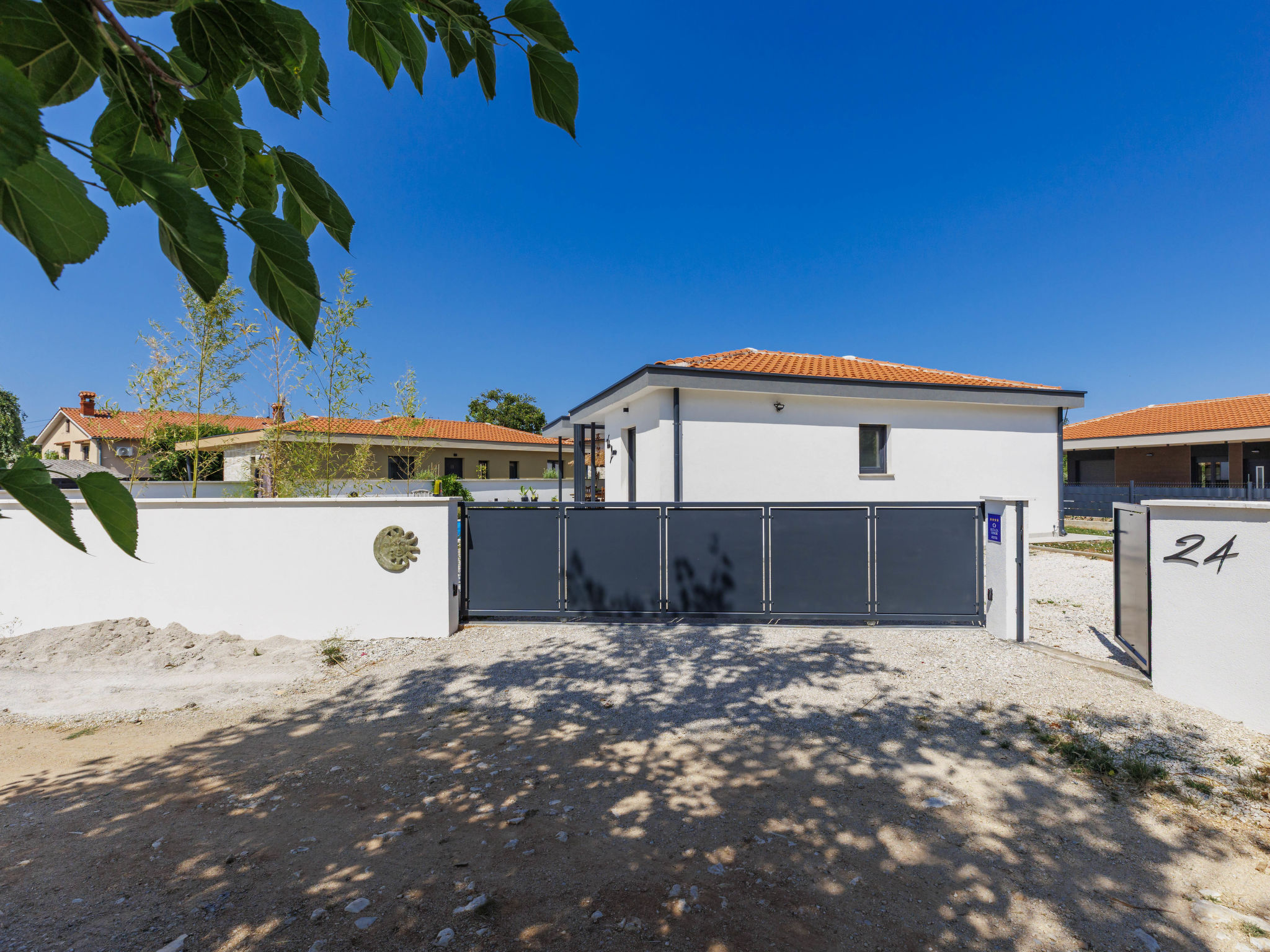 Villa Luna-Outside
