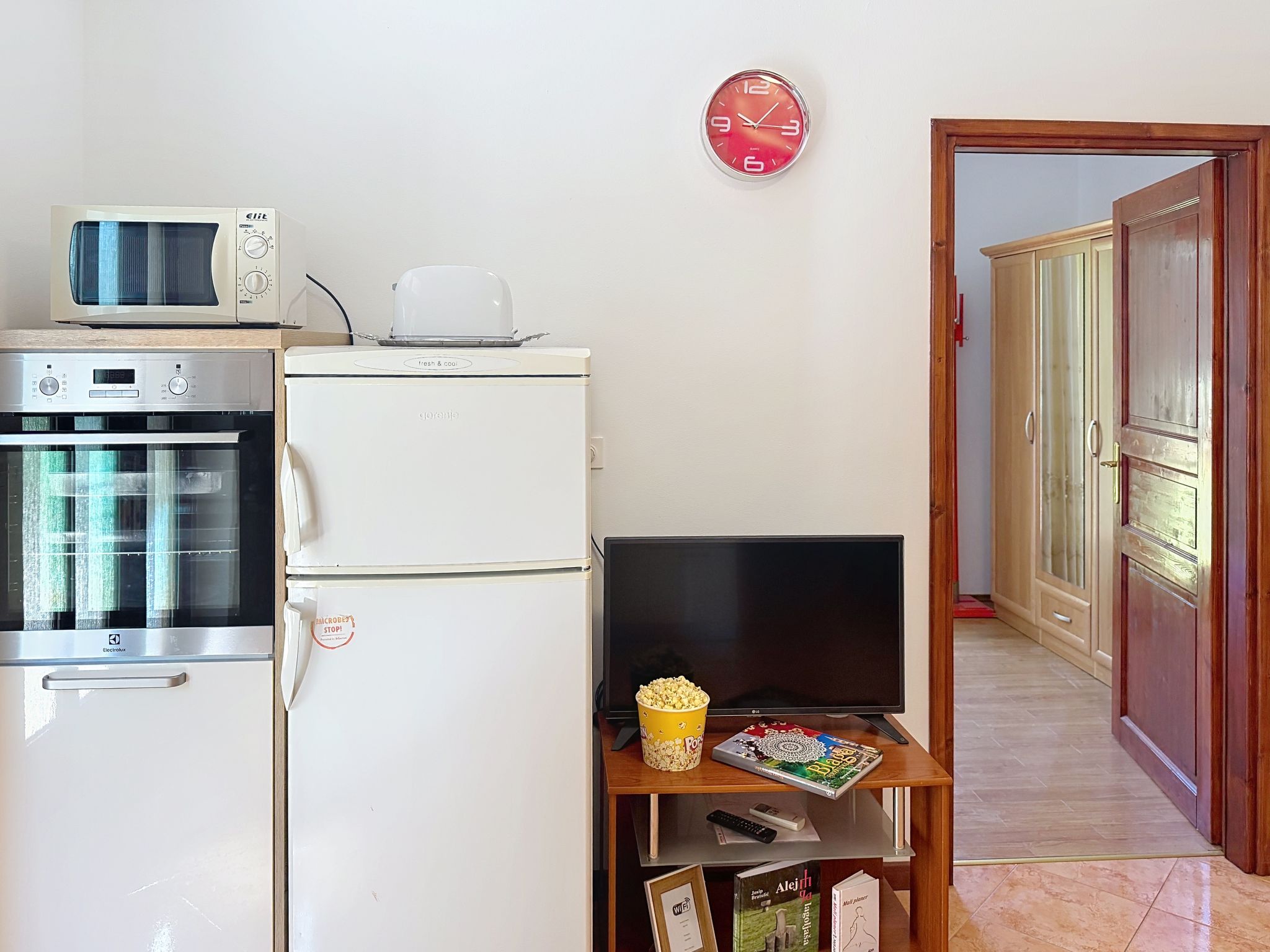 Knusse vakantiewoning Ana nabij Poreč met gedeeld zwembad en tuin - foto 9