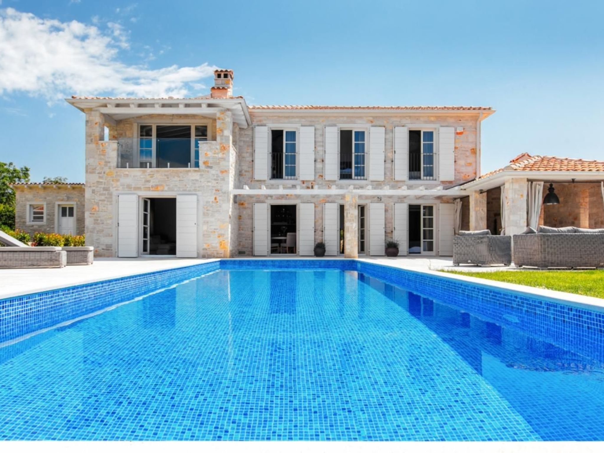 Villa Arabela mit 4 Schlafzimmern, in der Nähe von Porec-Binnen