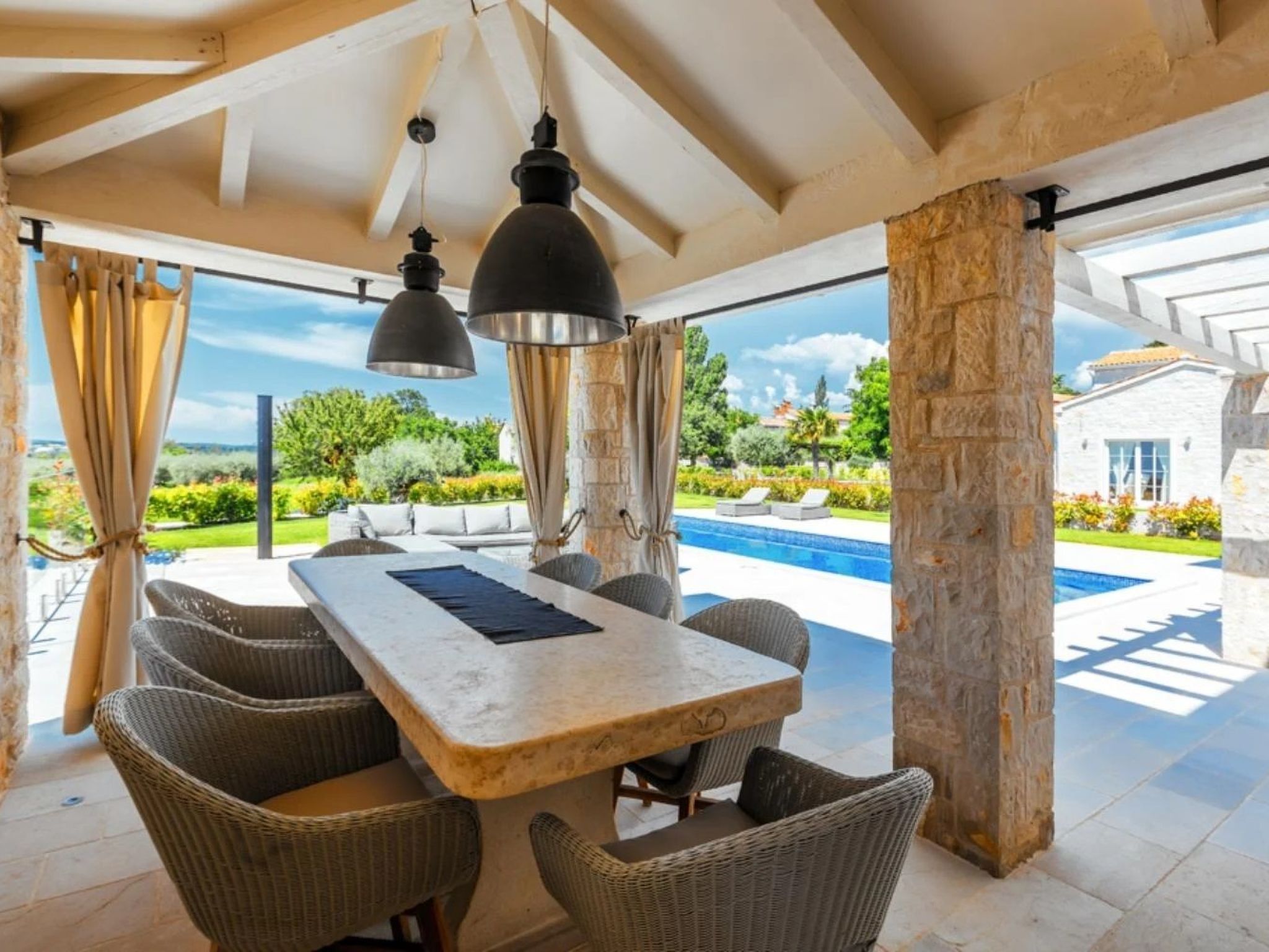 Villa Arabela mit 4 Schlafzimmern, in der Nähe von Porec-Binnen