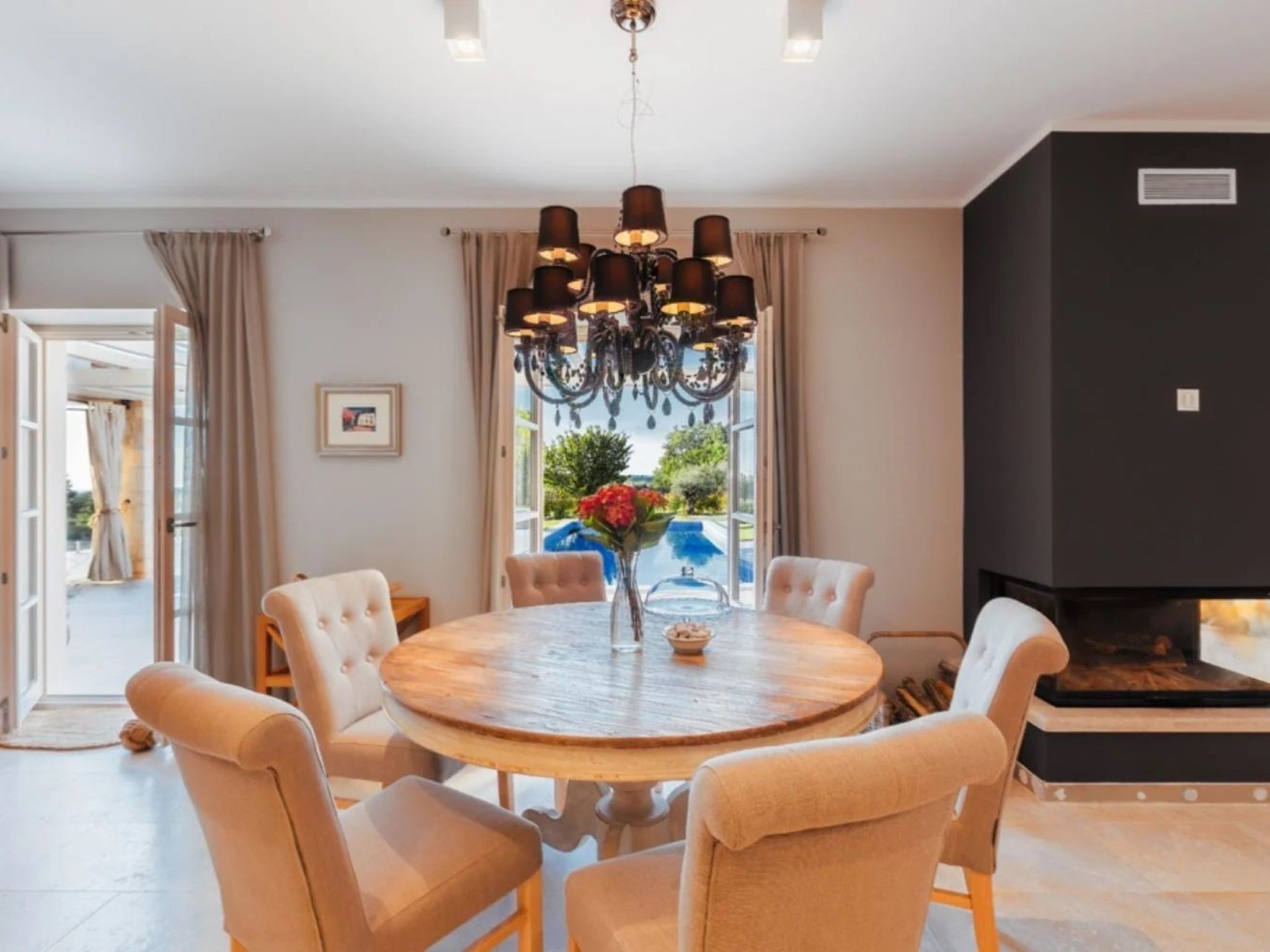 Villa Arabela mit 4 Schlafzimmern, in der Nähe von Porec-Binnen