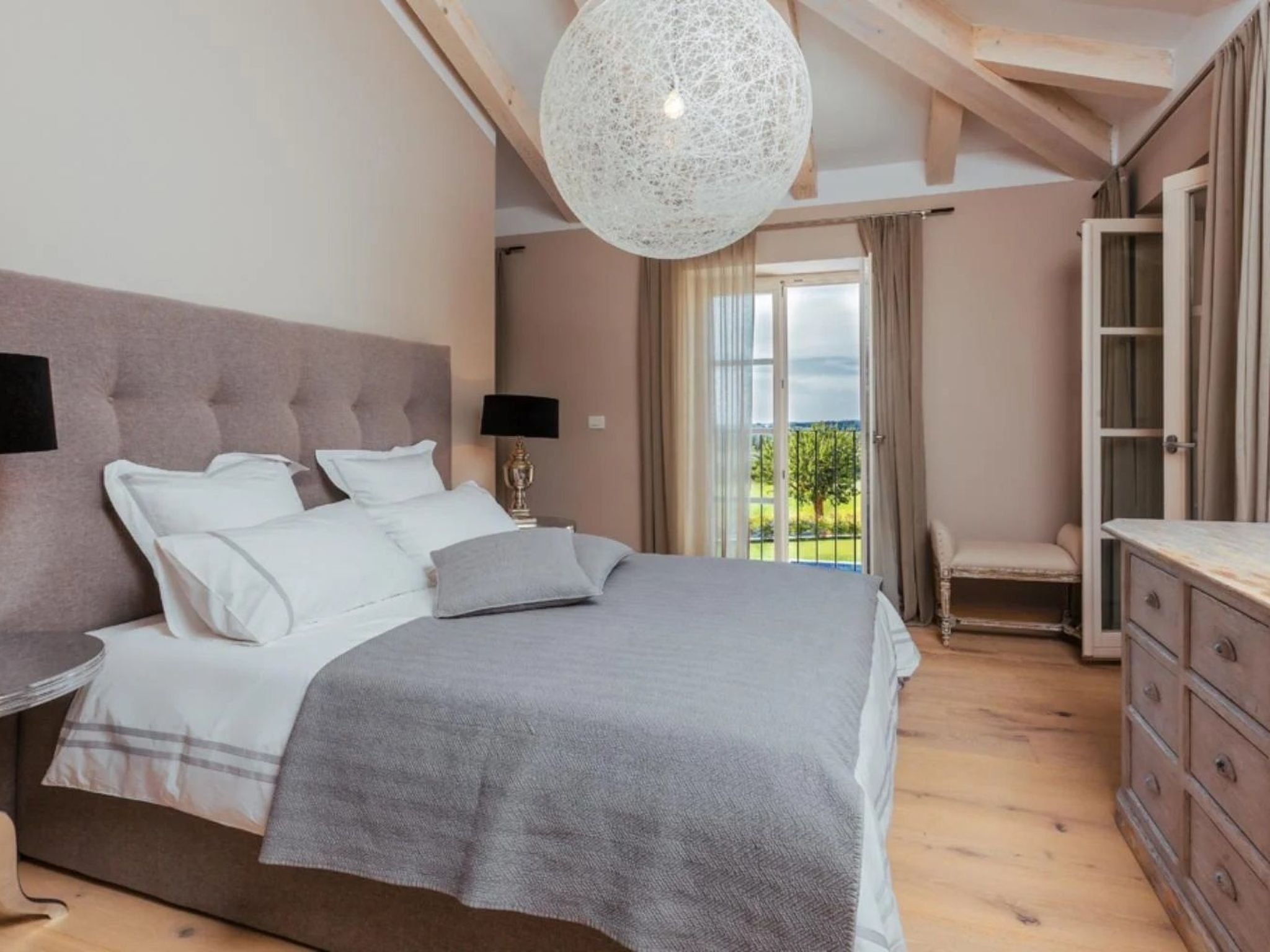 Villa Arabela mit 4 Schlafzimmern, in der Nähe von Porec-Binnen