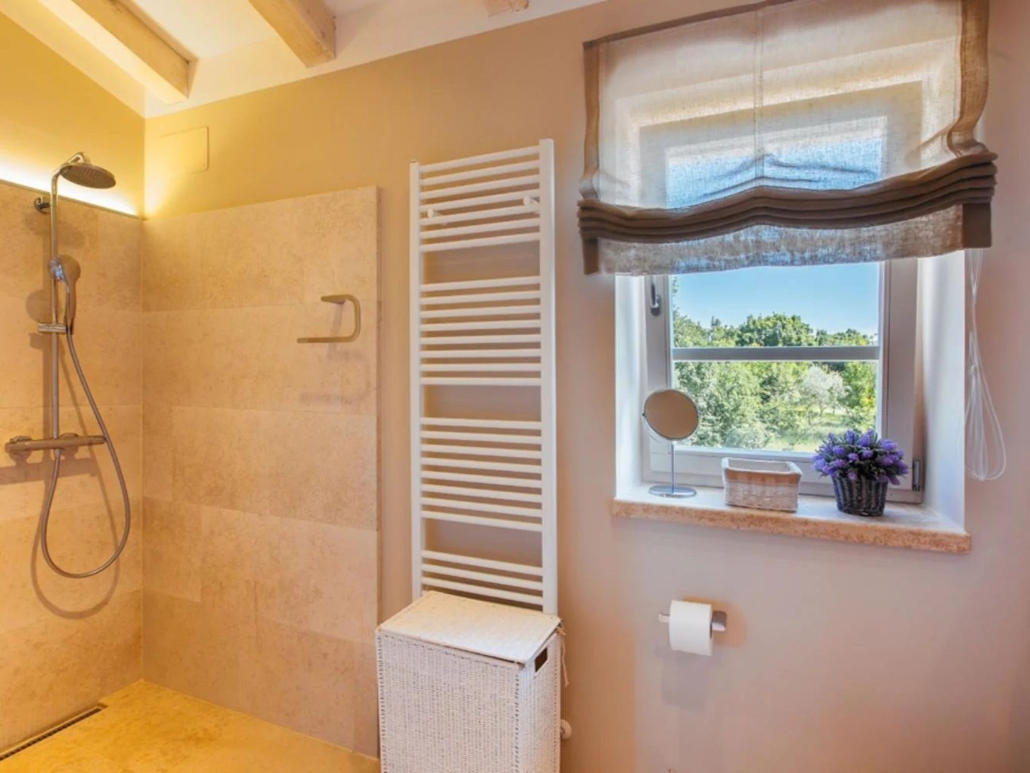 Villa Arabela mit 4 Schlafzimmern, in der Nähe von Porec-Binnen