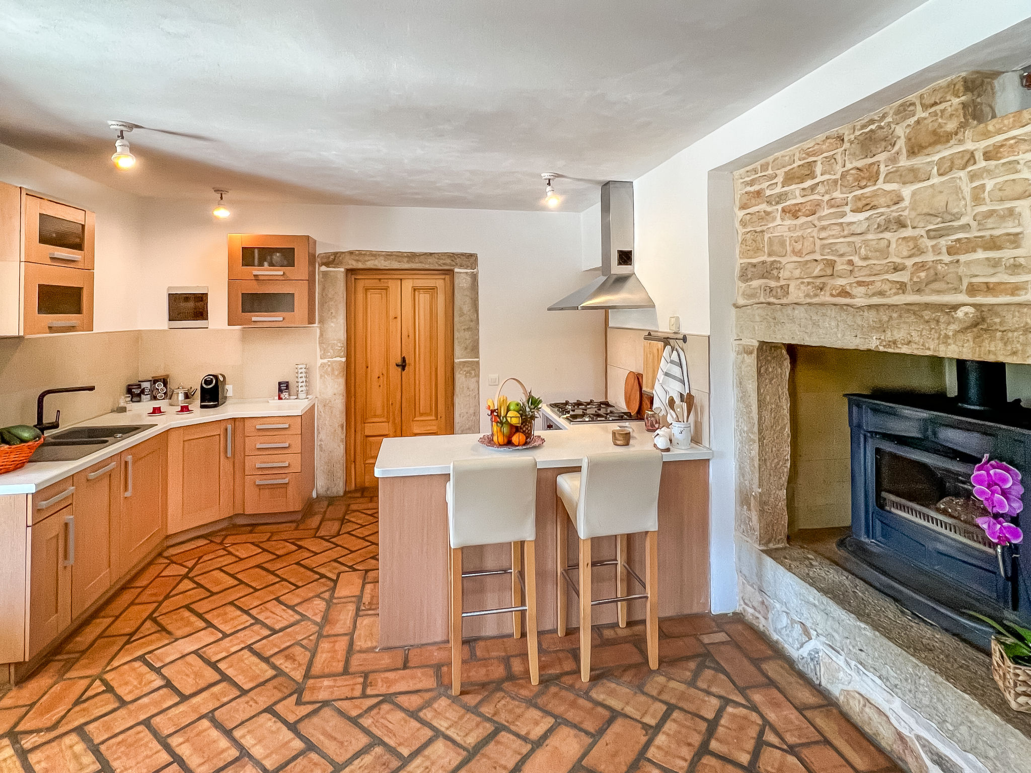 Kitchen / Dining Room