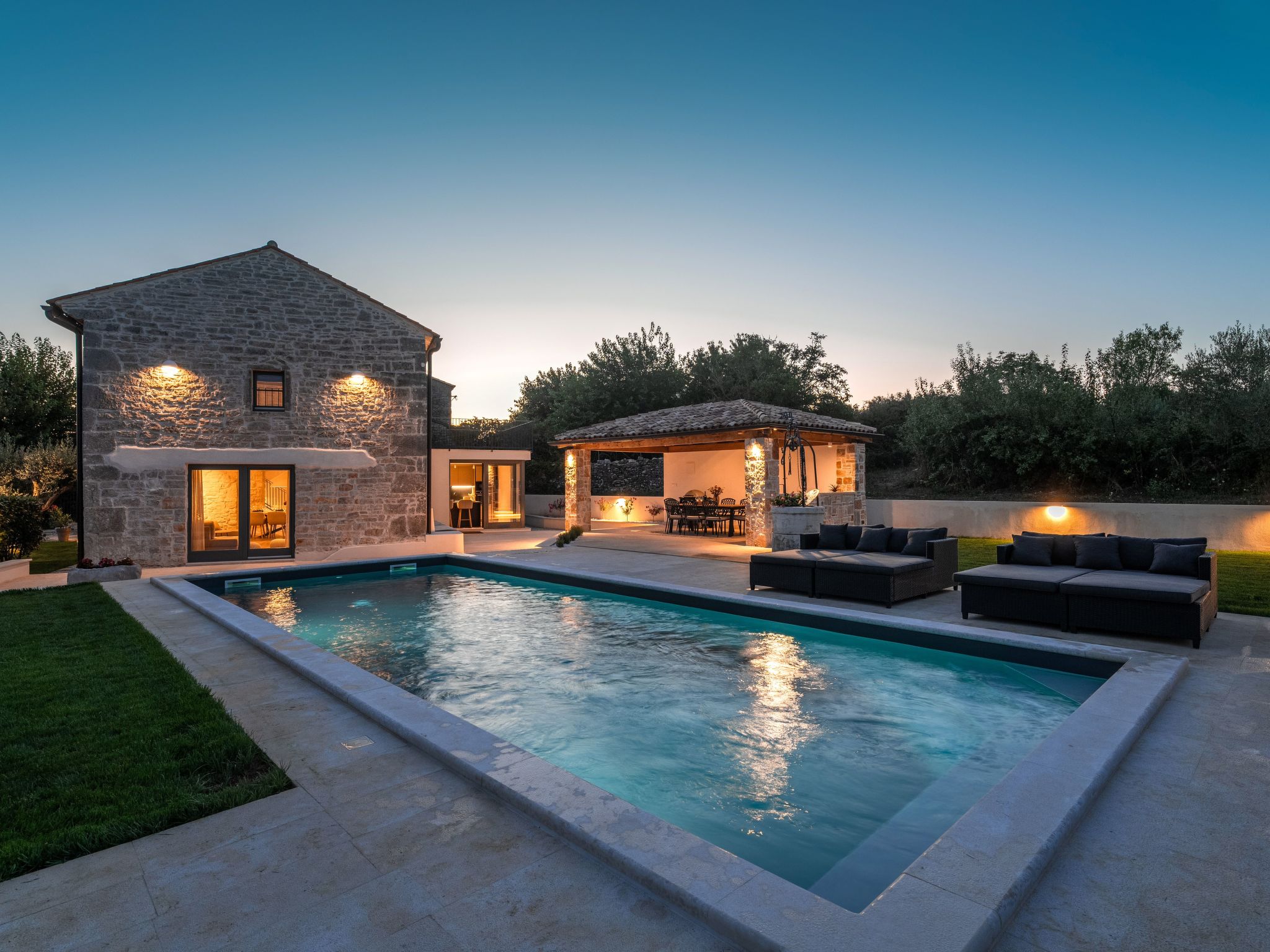 Vakantiehuis met omheinde tuin in Porec/Heraki (Kroatië) 1 hond is welkom