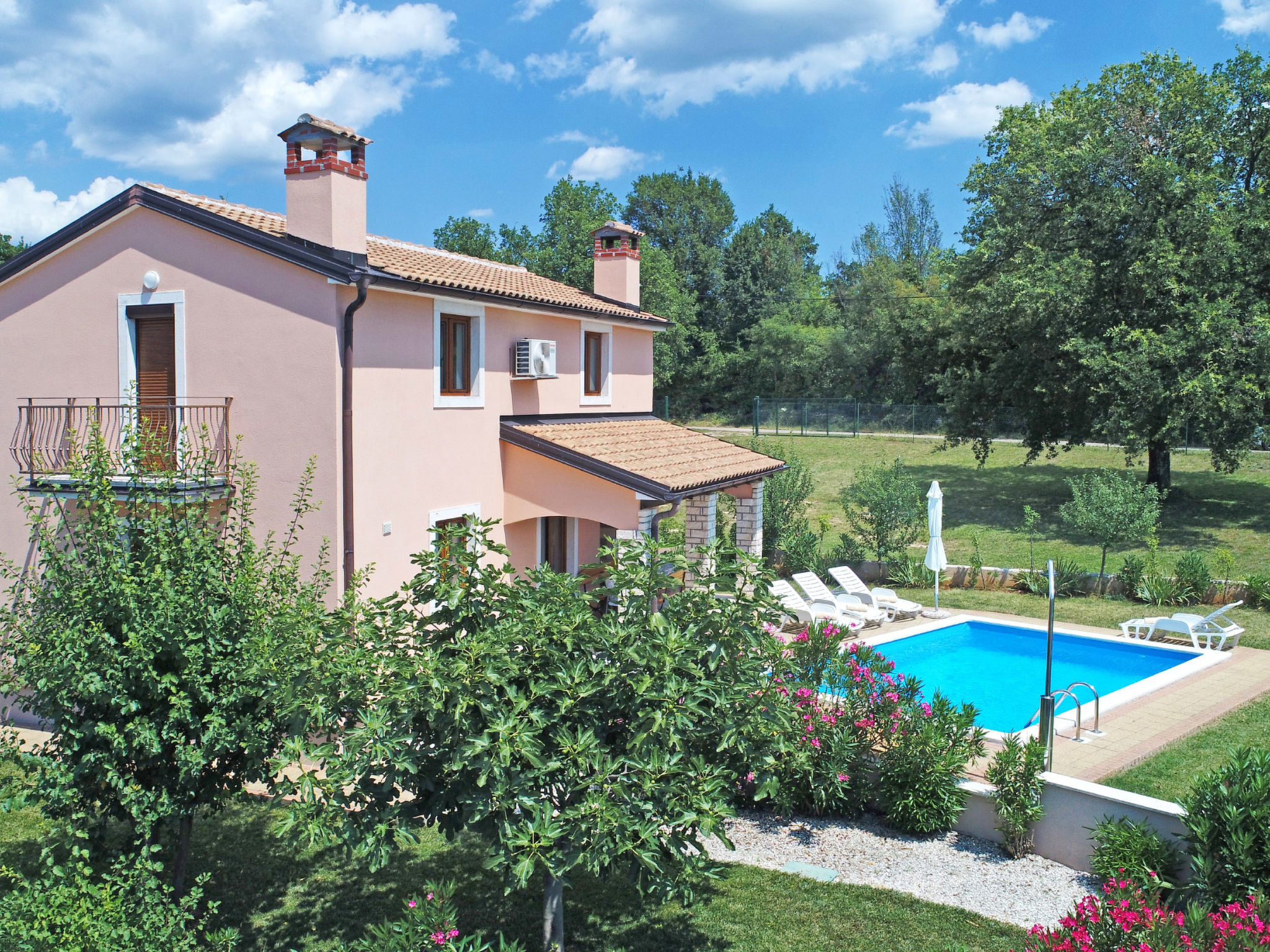 Villa 377 - Buiten