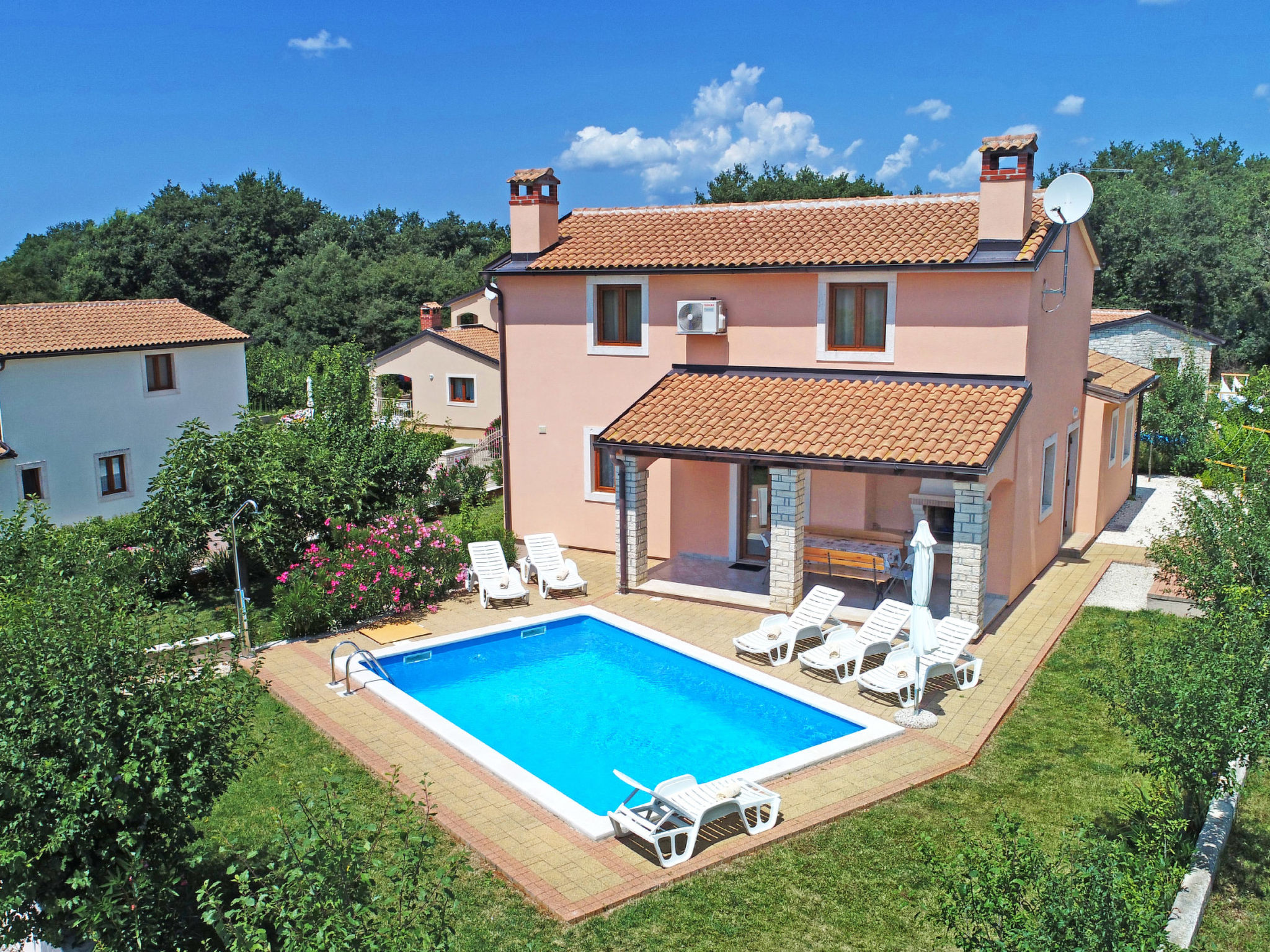 Villa 377 - Buiten