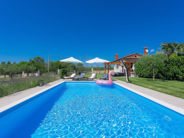 Vakantiehuis met privézwembad en whirlpool in Sv. Lovreč in Poreč/Sv. Lovreč