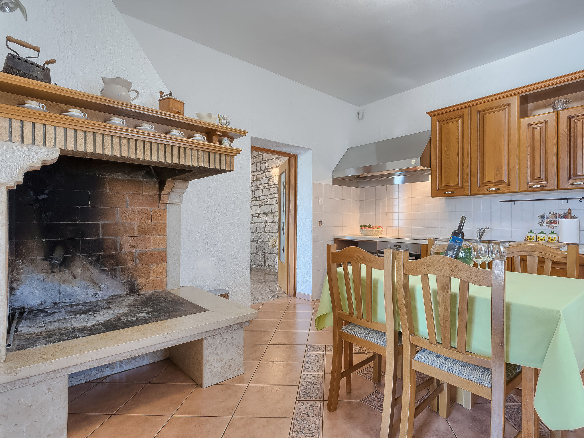 Maison Blog 2 – Cuisine et coin repas, photo 14 sur 32