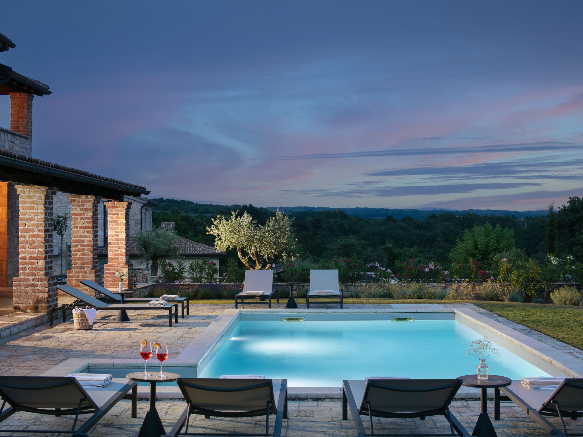 Calluna — Pool Outdoor (3 of 24)