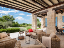 Villa Grando II: Ruim vakantiehuis met verwarmd zwembad in Istrië - thumbnail 3